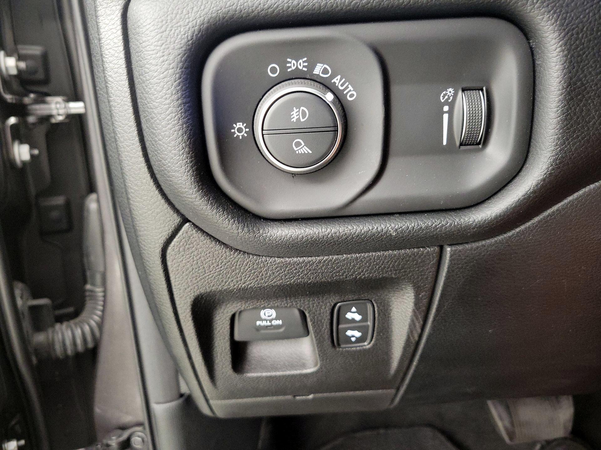 Thumbnail: 2021 RAM 1500 - 13