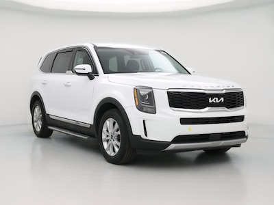 White 2022 Kia Telluride LX