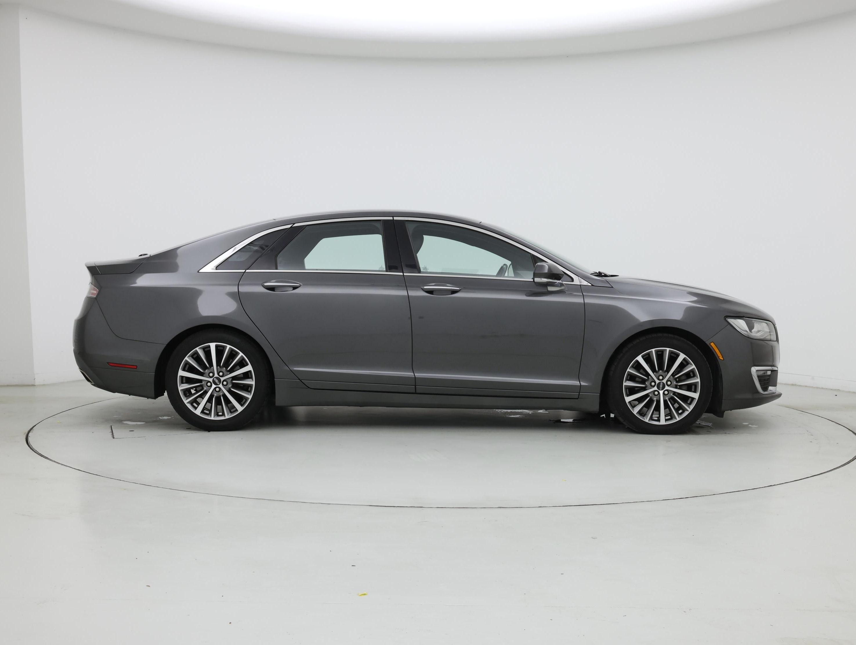 Thumbnail: 2020 Lincoln MKZ - 7