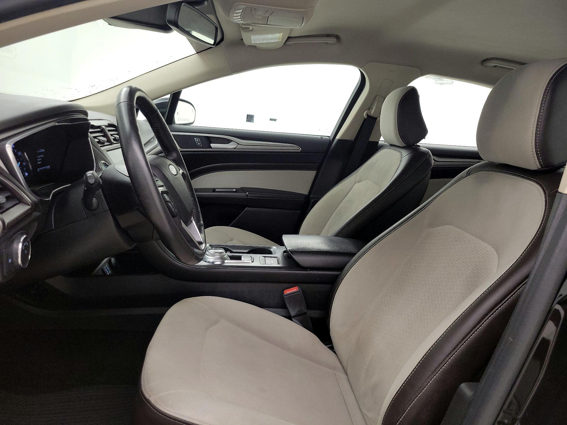 Thumbnail: 2020 Ford Fusion - 11