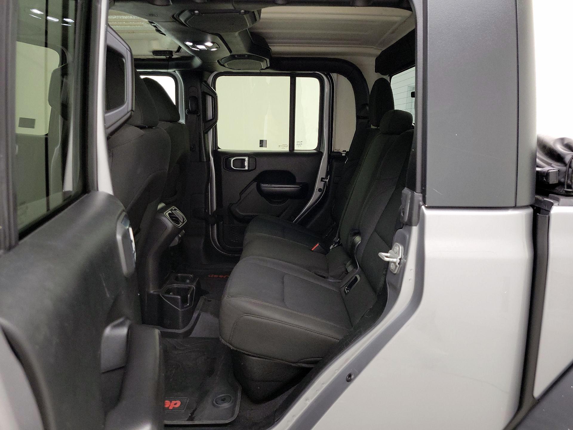Thumbnail: 2020 Jeep Gladiator - 19