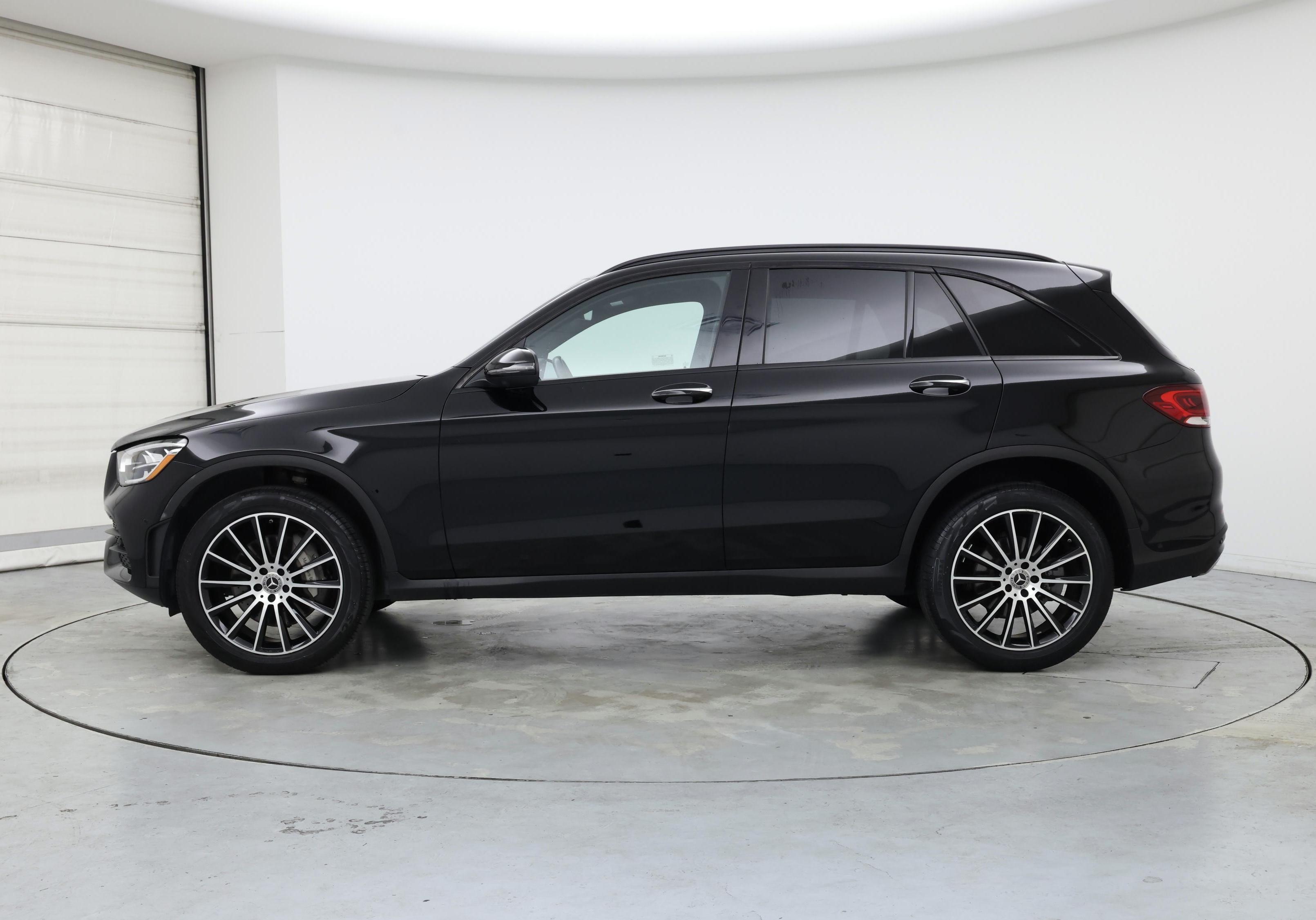 Thumbnail: 2022 Mercedes-Benz GLC - 3