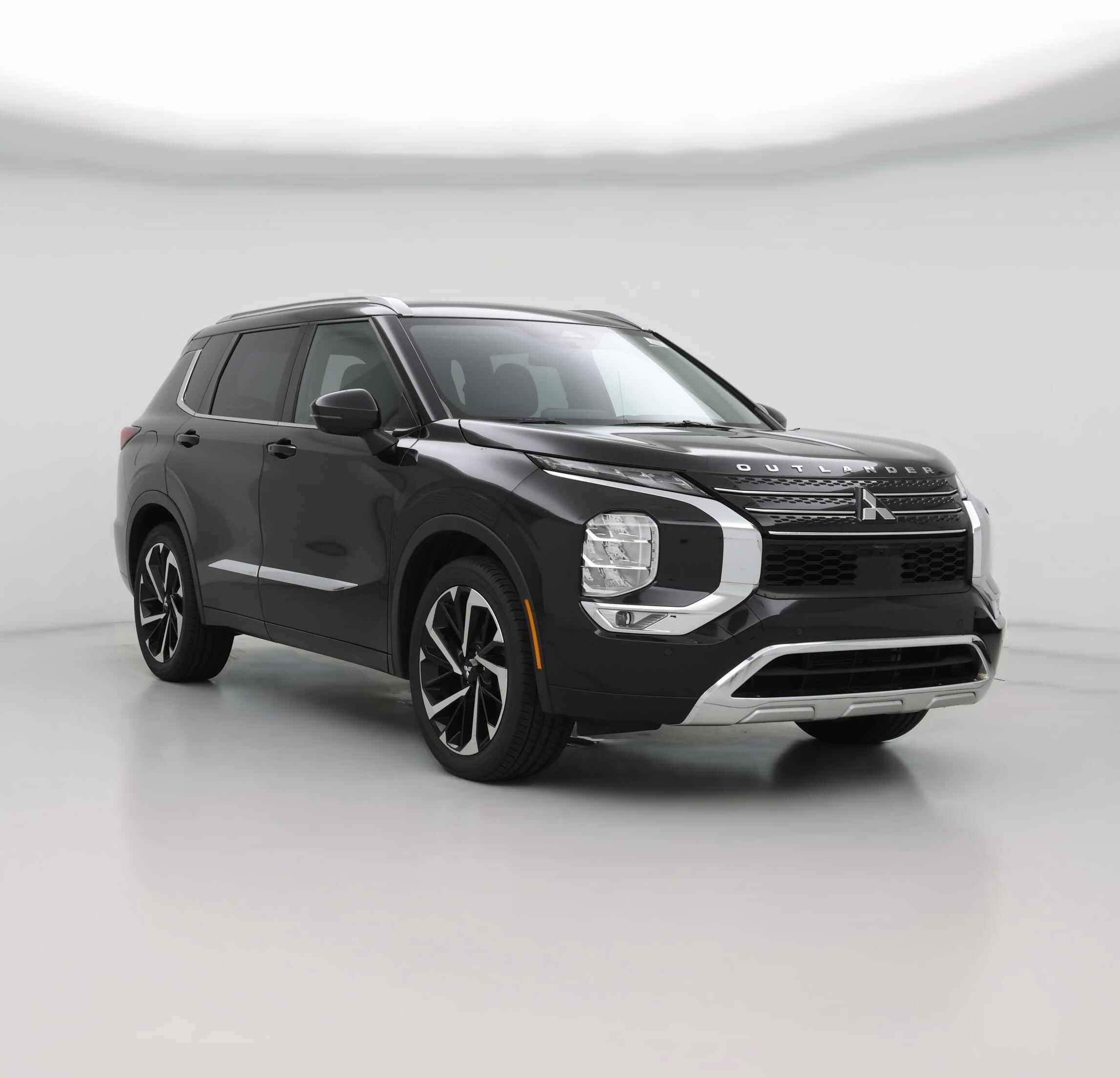 Thumbnail: 2022 Mitsubishi Outlander - 1
