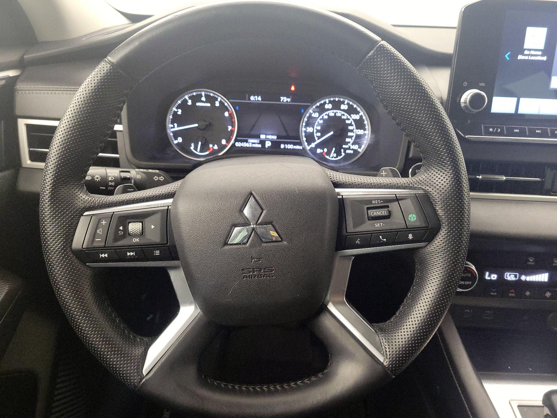 Thumbnail: 2022 Mitsubishi Outlander - 10