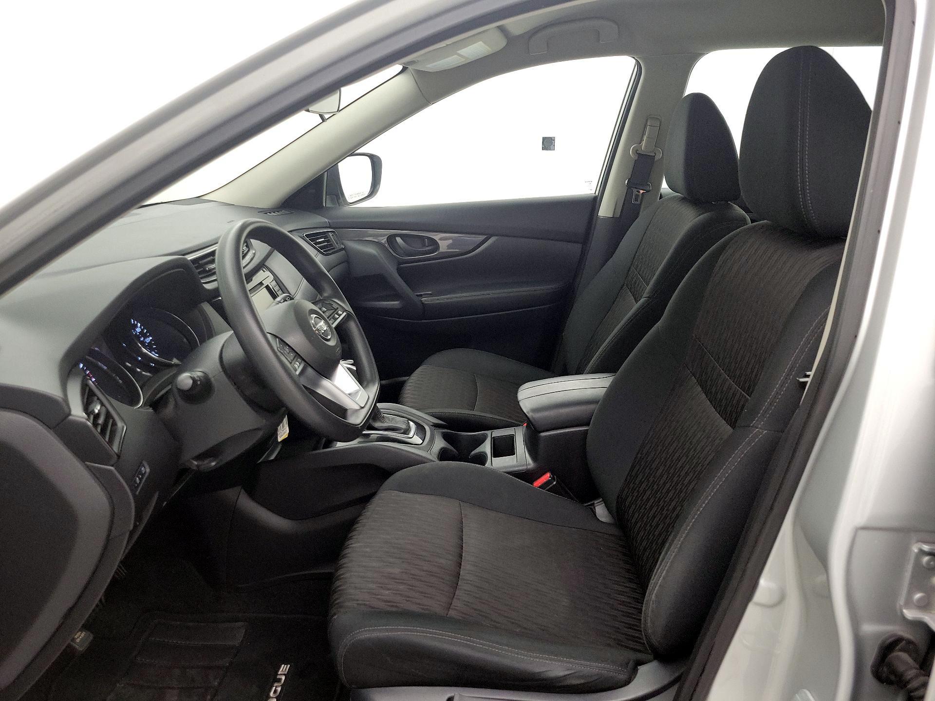 Thumbnail: 2019 Nissan Rogue - 11