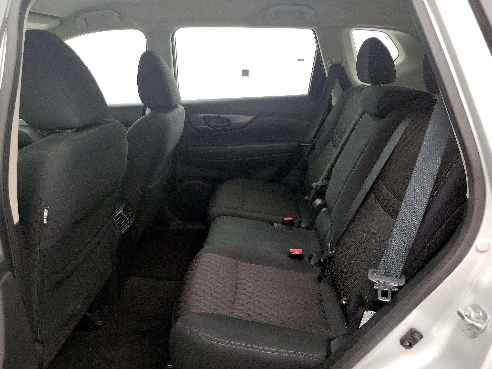 Thumbnail: 2019 Nissan Rogue - 19