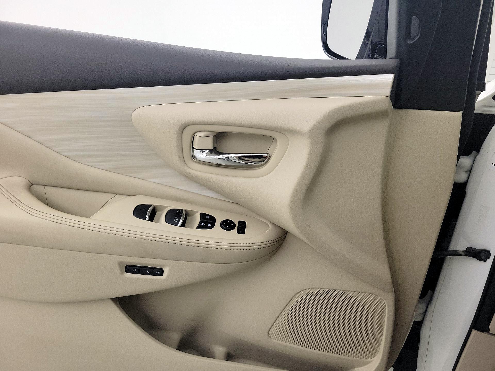 Thumbnail: 2015 Nissan Murano - 12