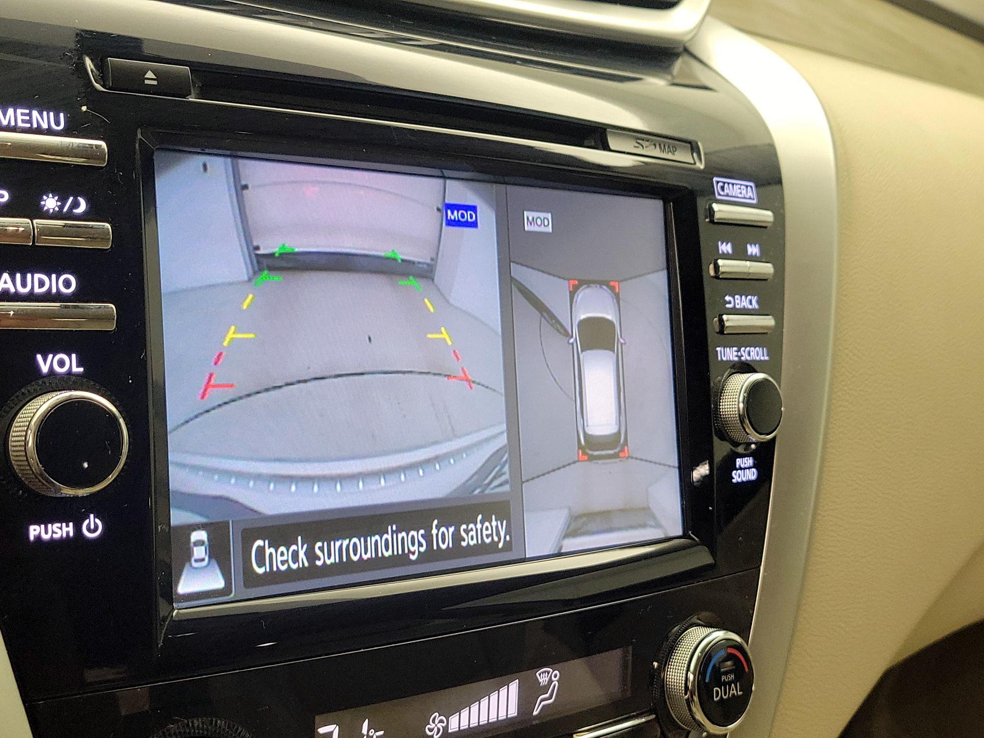 Thumbnail: 2015 Nissan Murano - 15