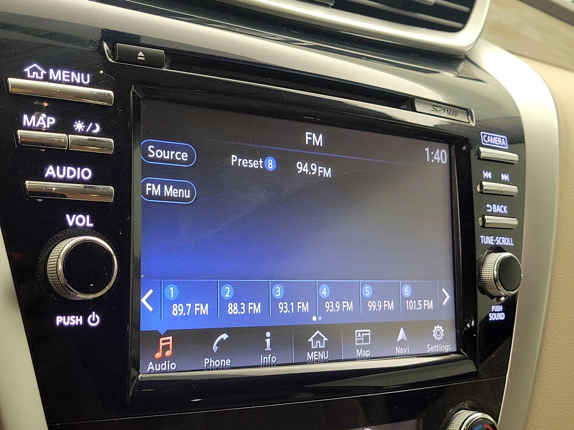 Thumbnail: 2015 Nissan Murano - 16