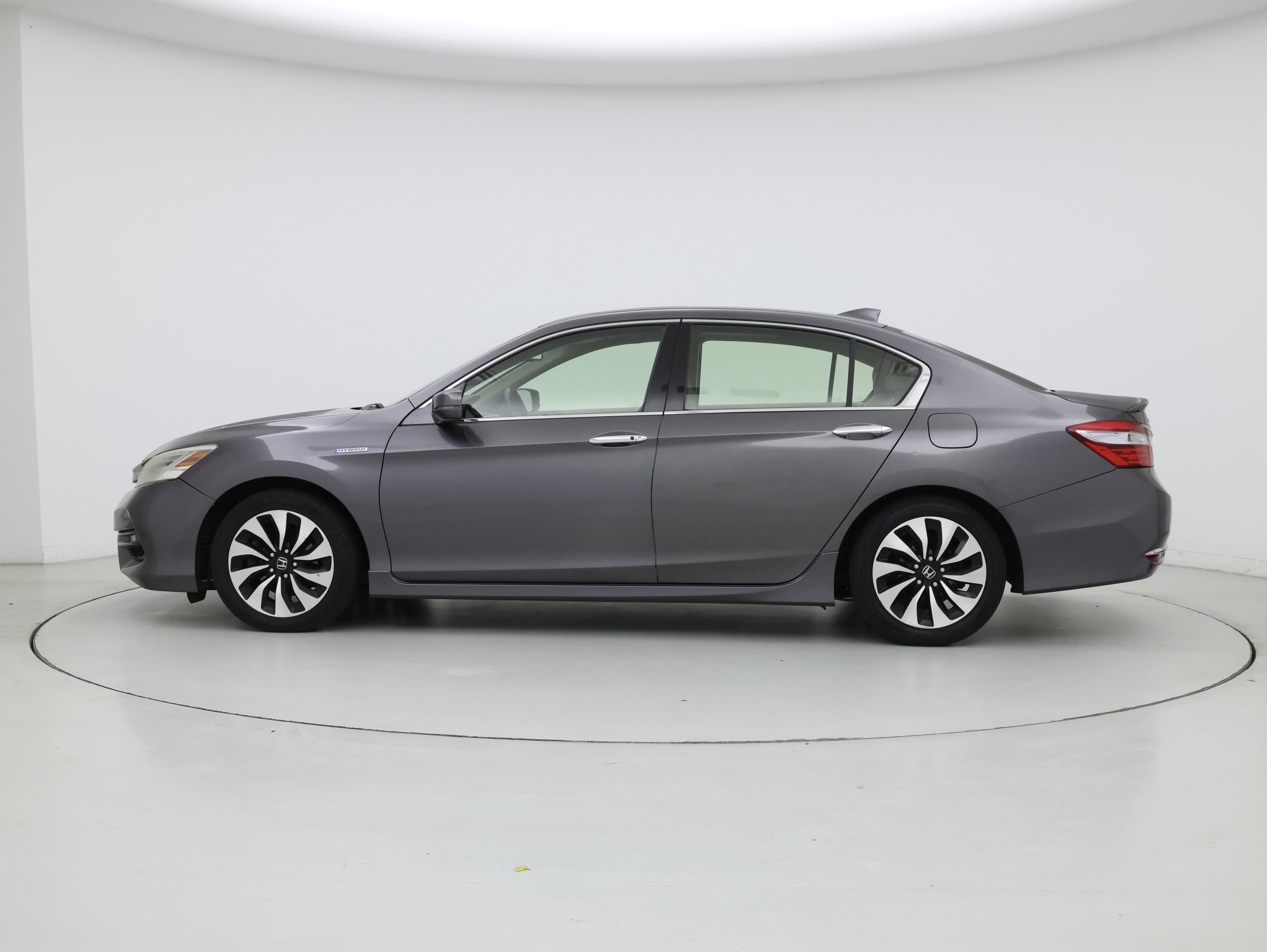 Thumbnail: 2017 Honda Accord - 3