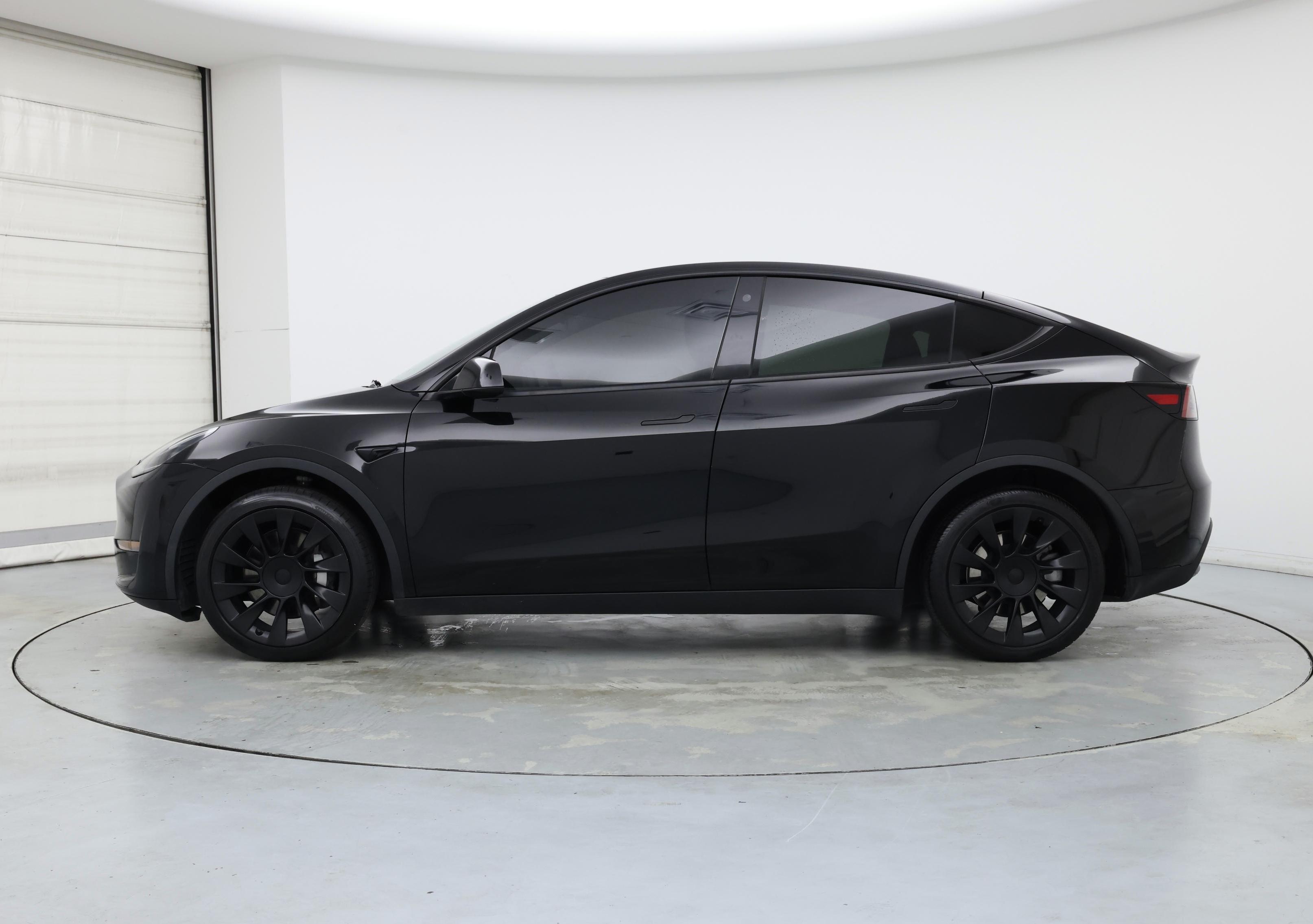Thumbnail: 2022 Tesla Model Y - 3