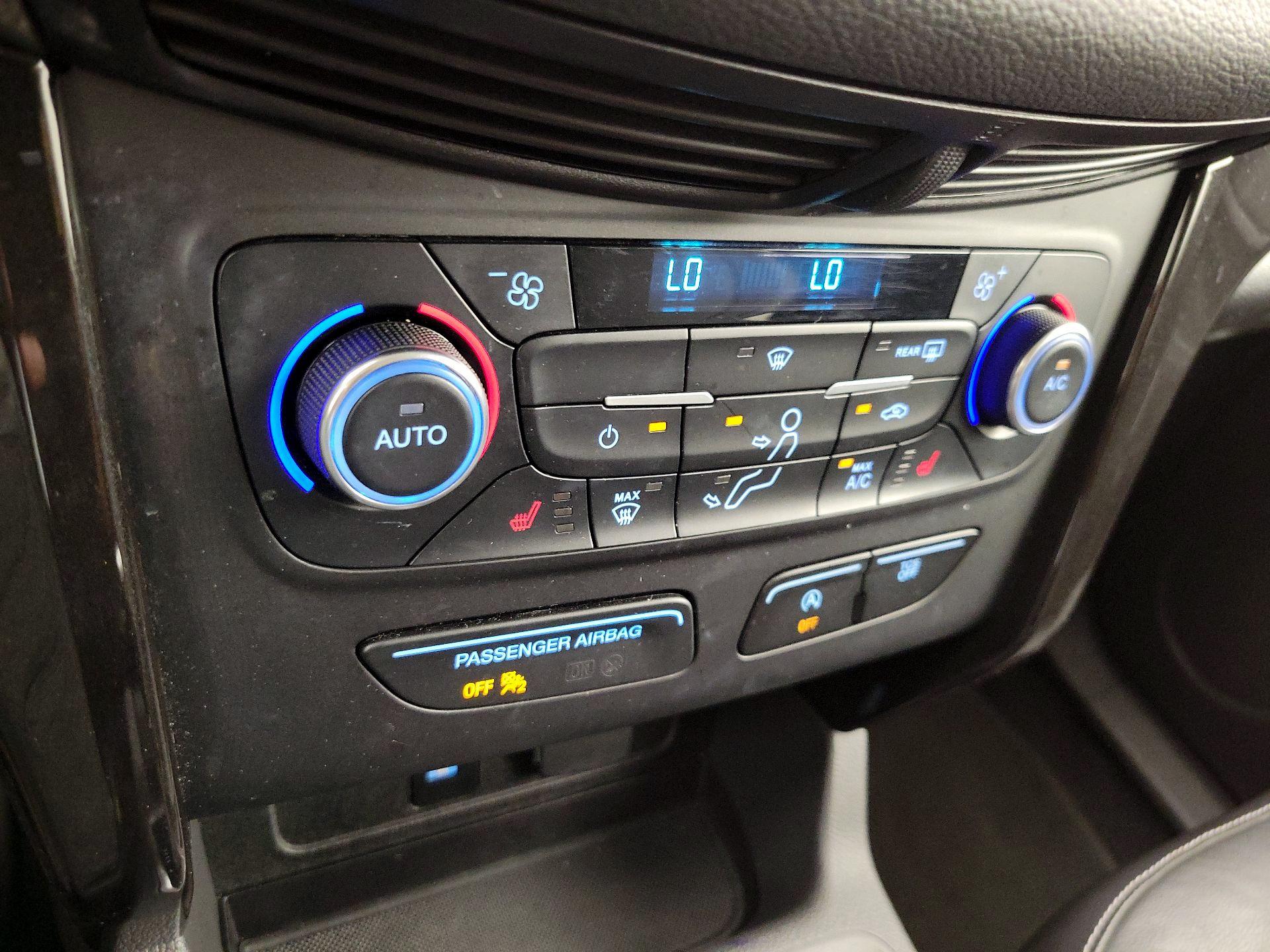 Thumbnail: 2017 Ford Escape - 17