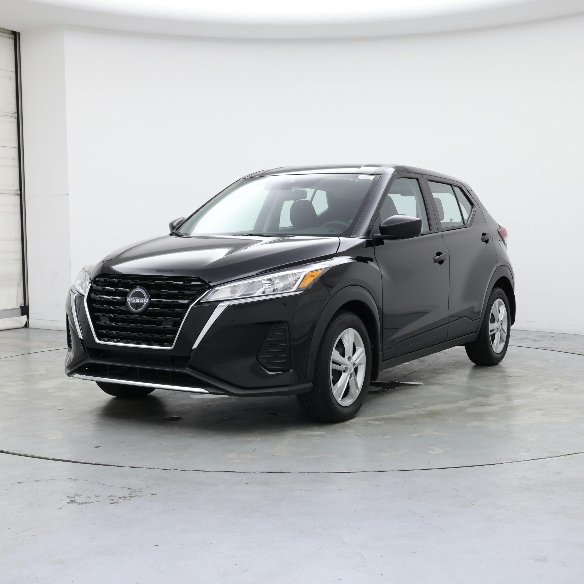 Thumbnail: 2023 Nissan Kicks - 4