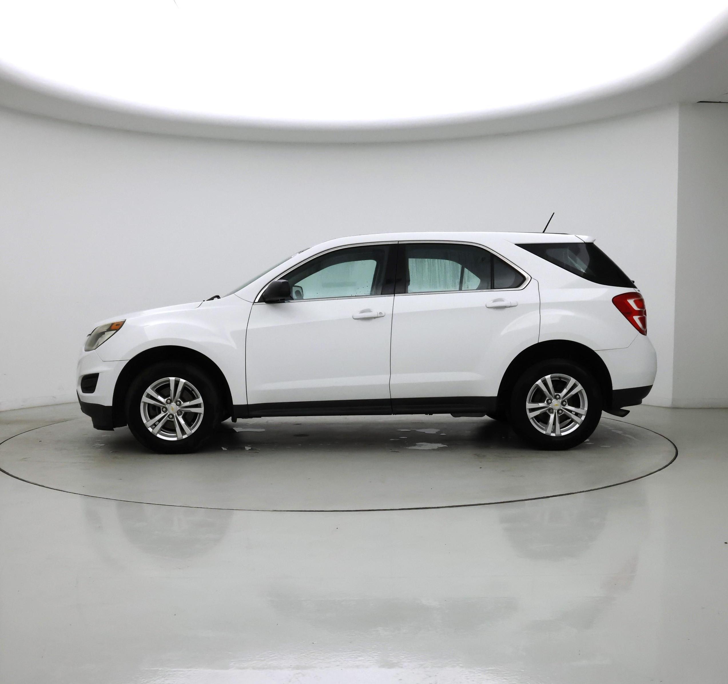 Thumbnail: 2017 Chevrolet Equinox - 3