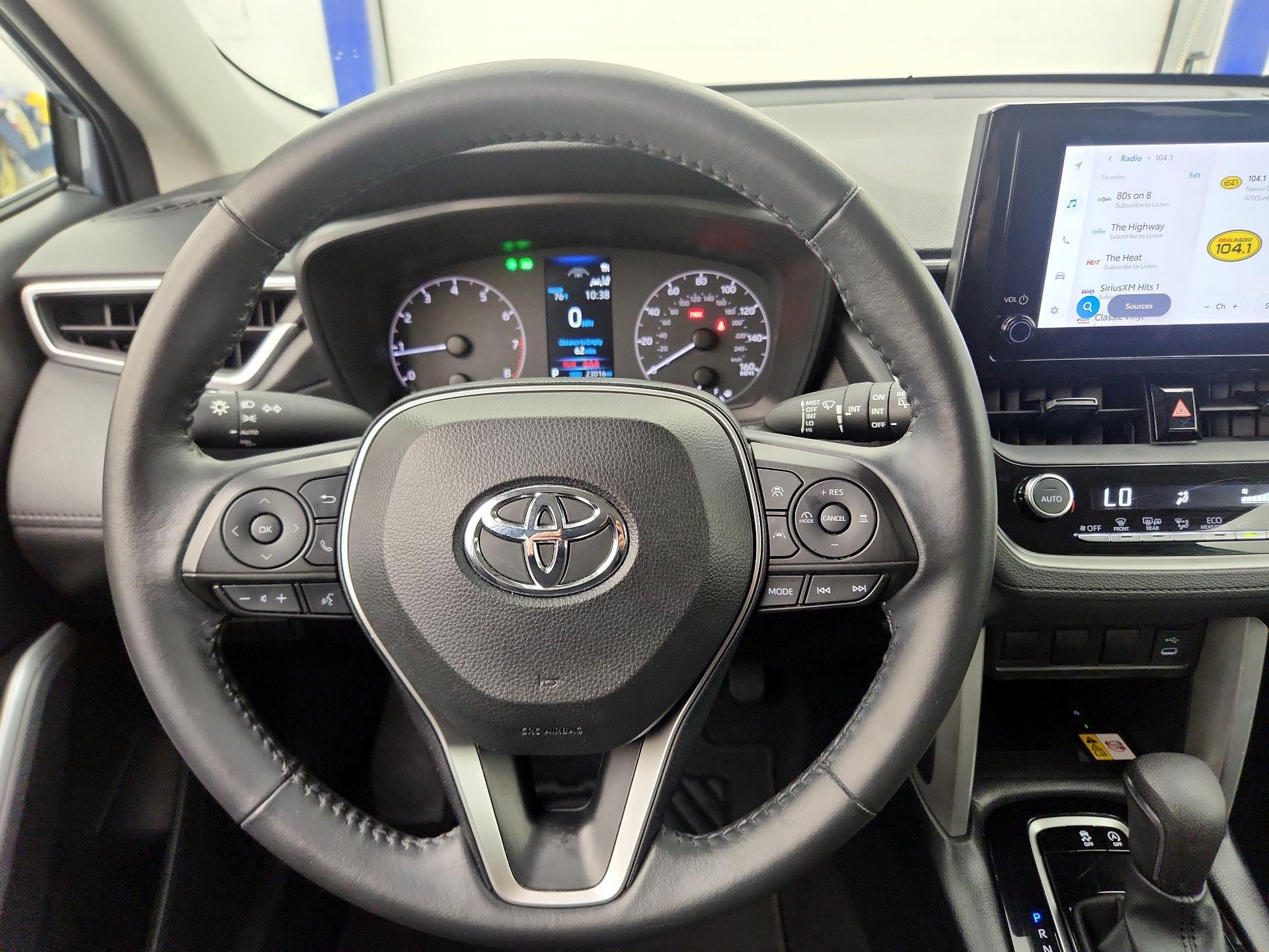 Thumbnail: 2023 Toyota Corolla Cross - 10
