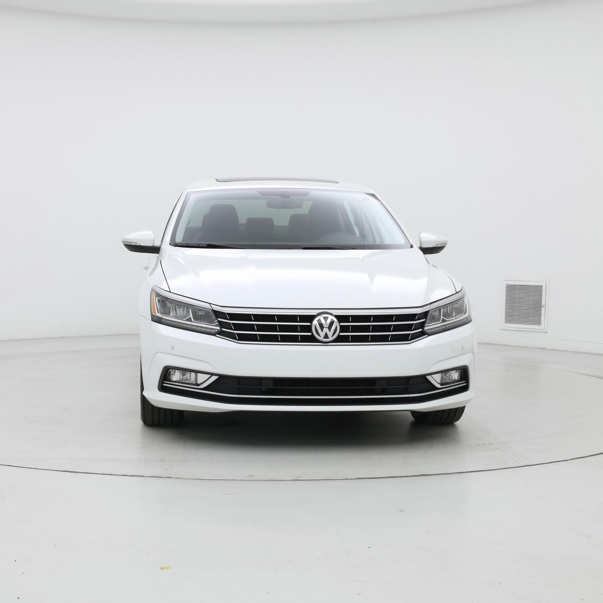 Thumbnail: 2018 Volkswagen Passat - 5