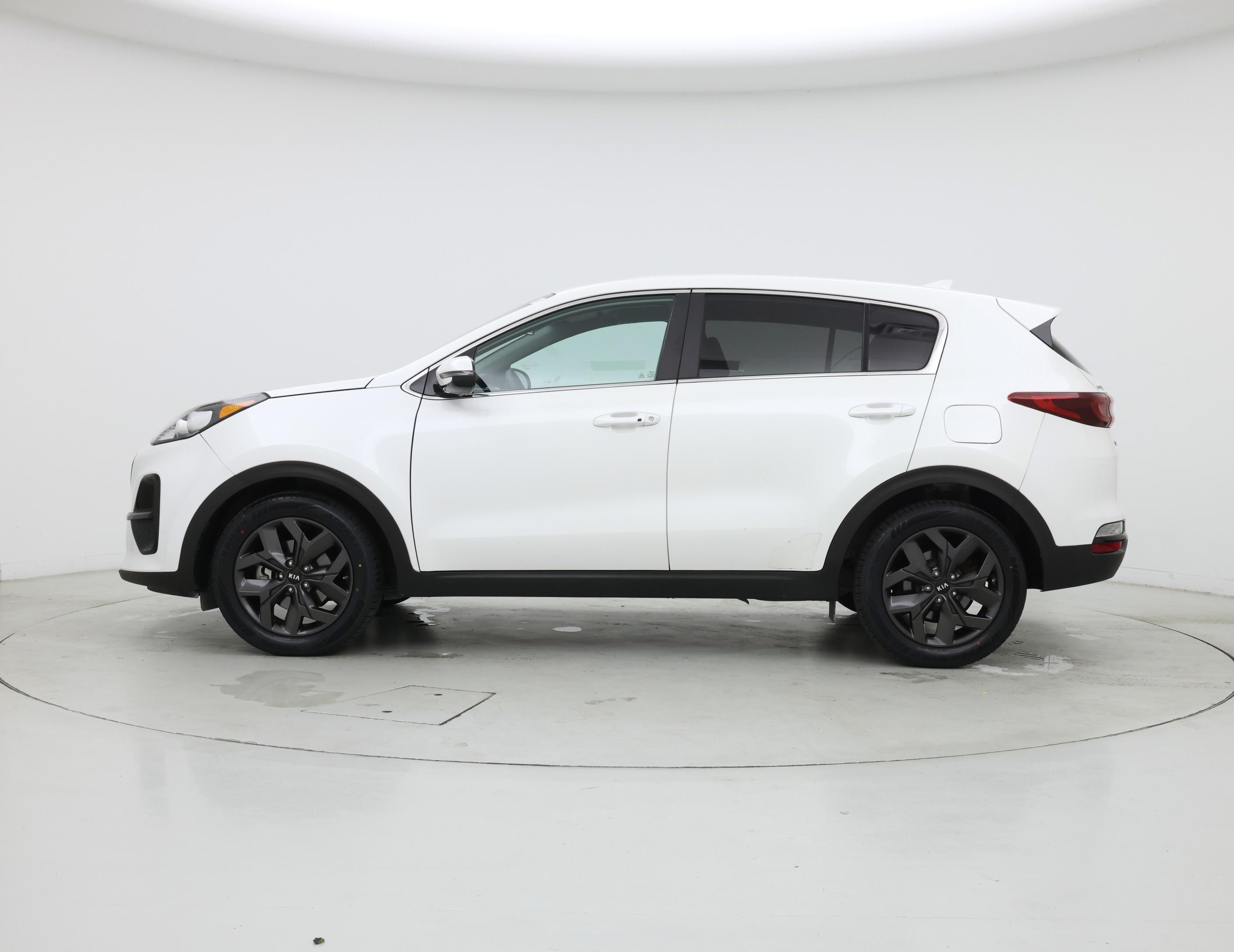 Thumbnail: 2022 Kia Sportage - 3