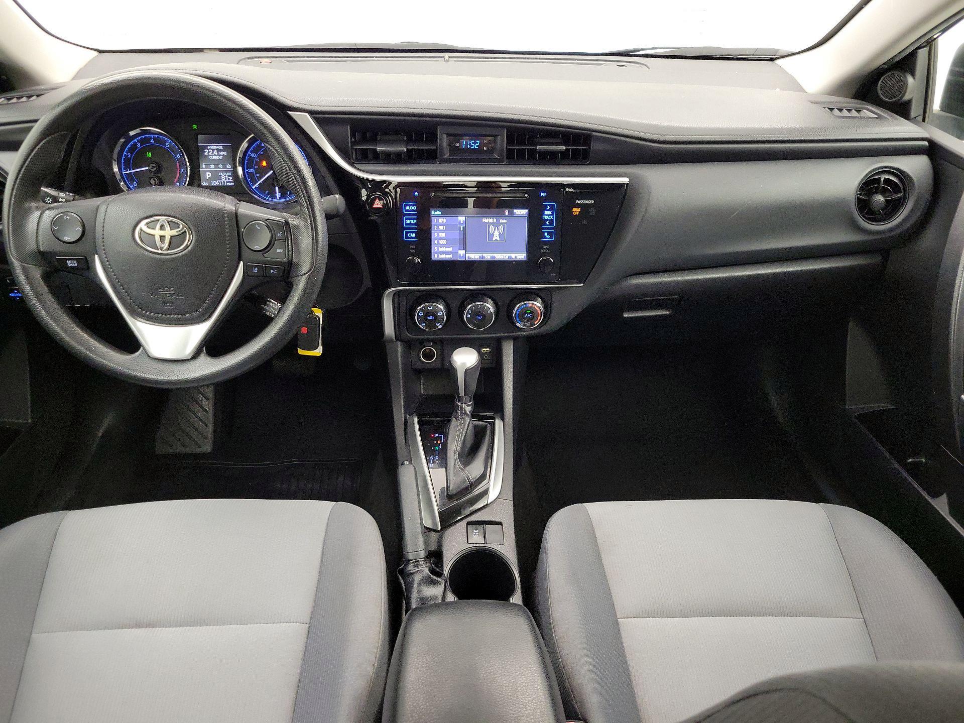 Thumbnail: 2017 Toyota Corolla - 9
