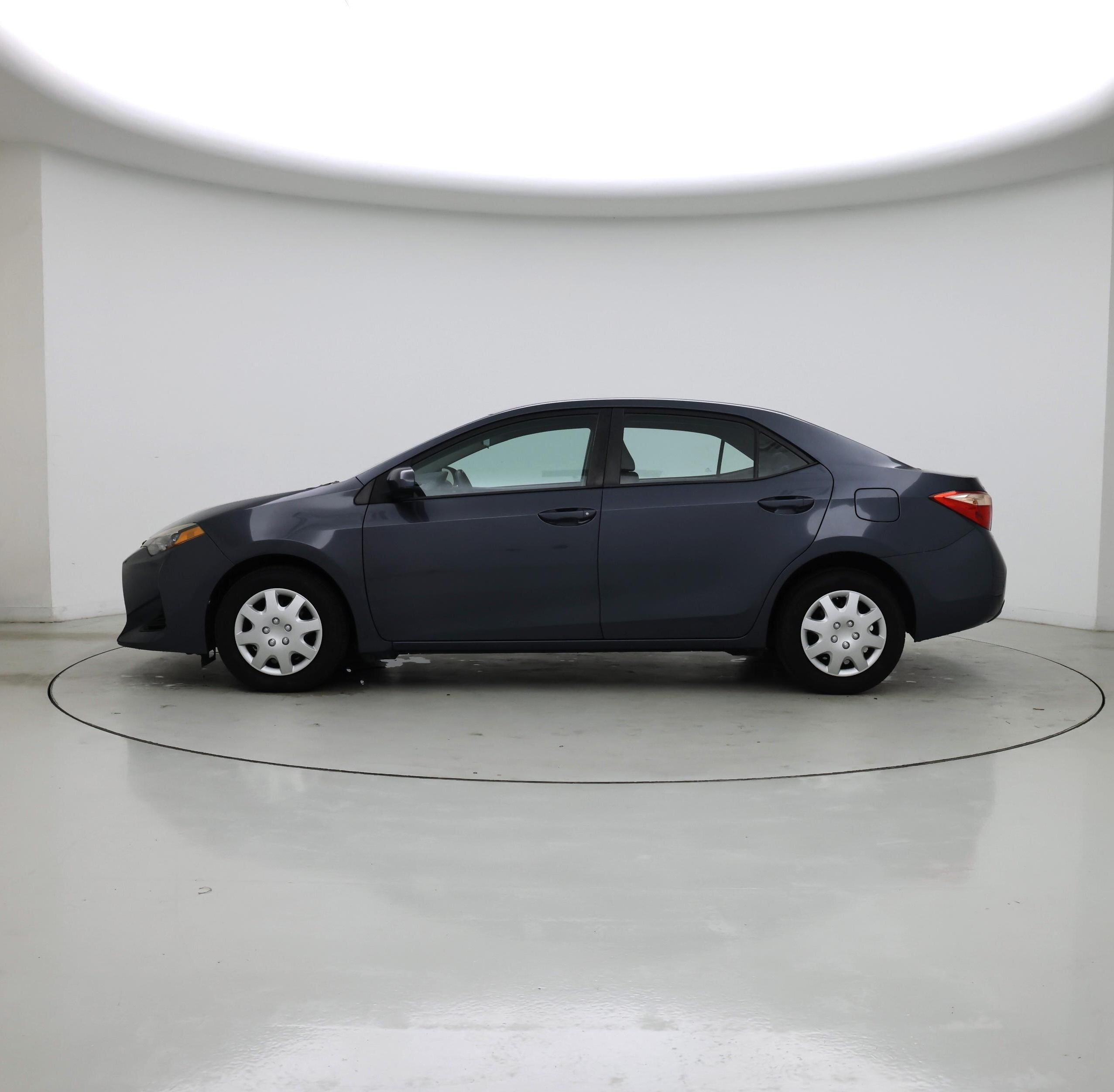 Thumbnail: 2017 Toyota Corolla - 3