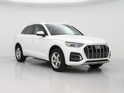 White 2023 Audi Q5 Premium