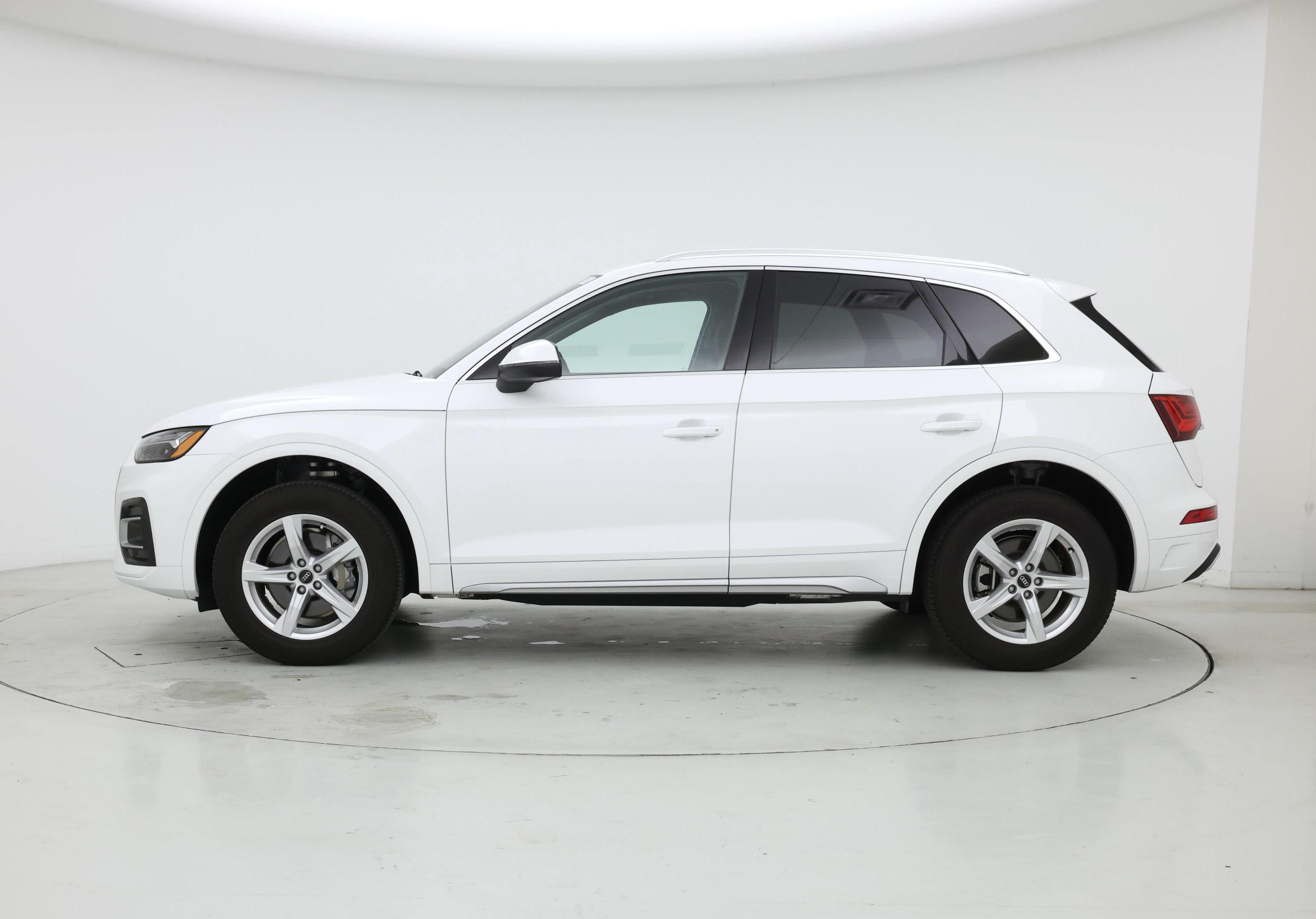 Thumbnail: 2023 Audi Q5 - 3