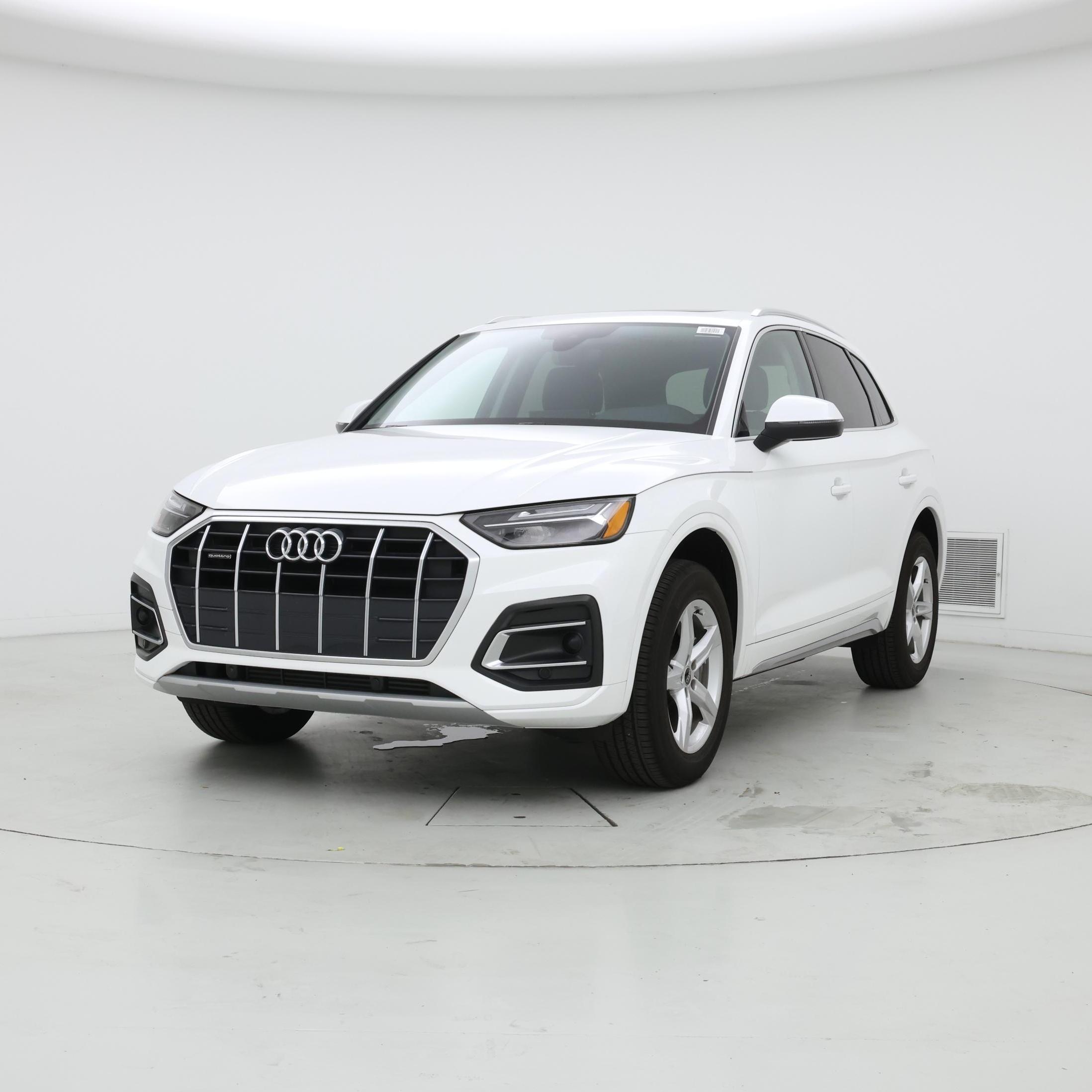 Thumbnail: 2023 Audi Q5 - 4