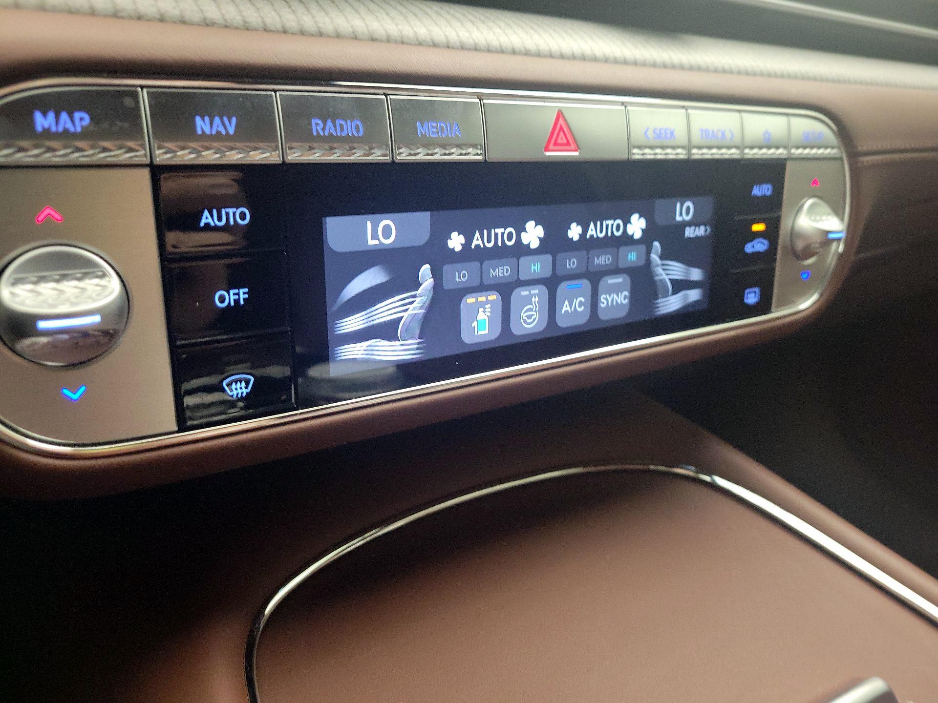 Thumbnail: 2023 Genesis G90 - 16
