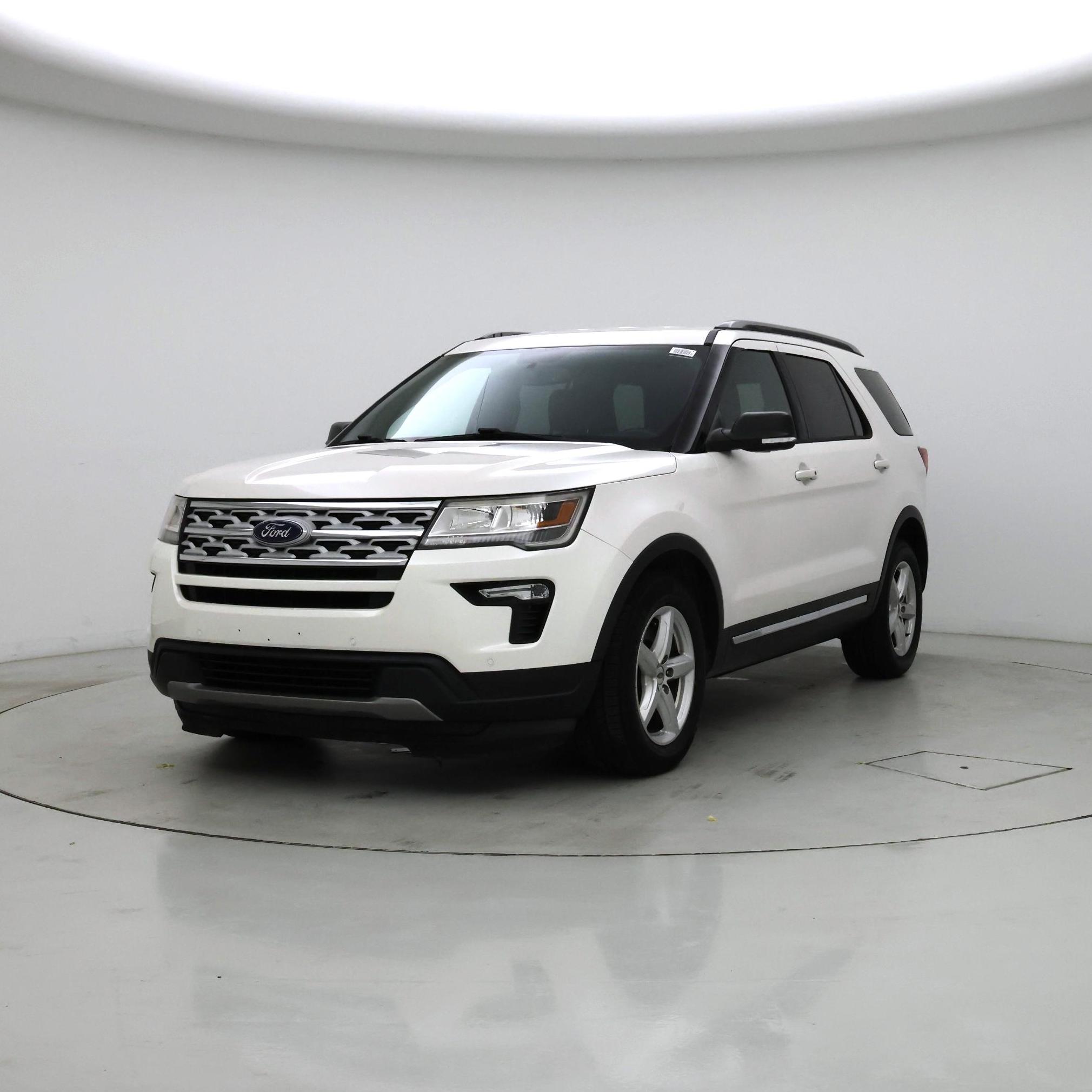 Thumbnail: 2019 Ford Explorer - 4
