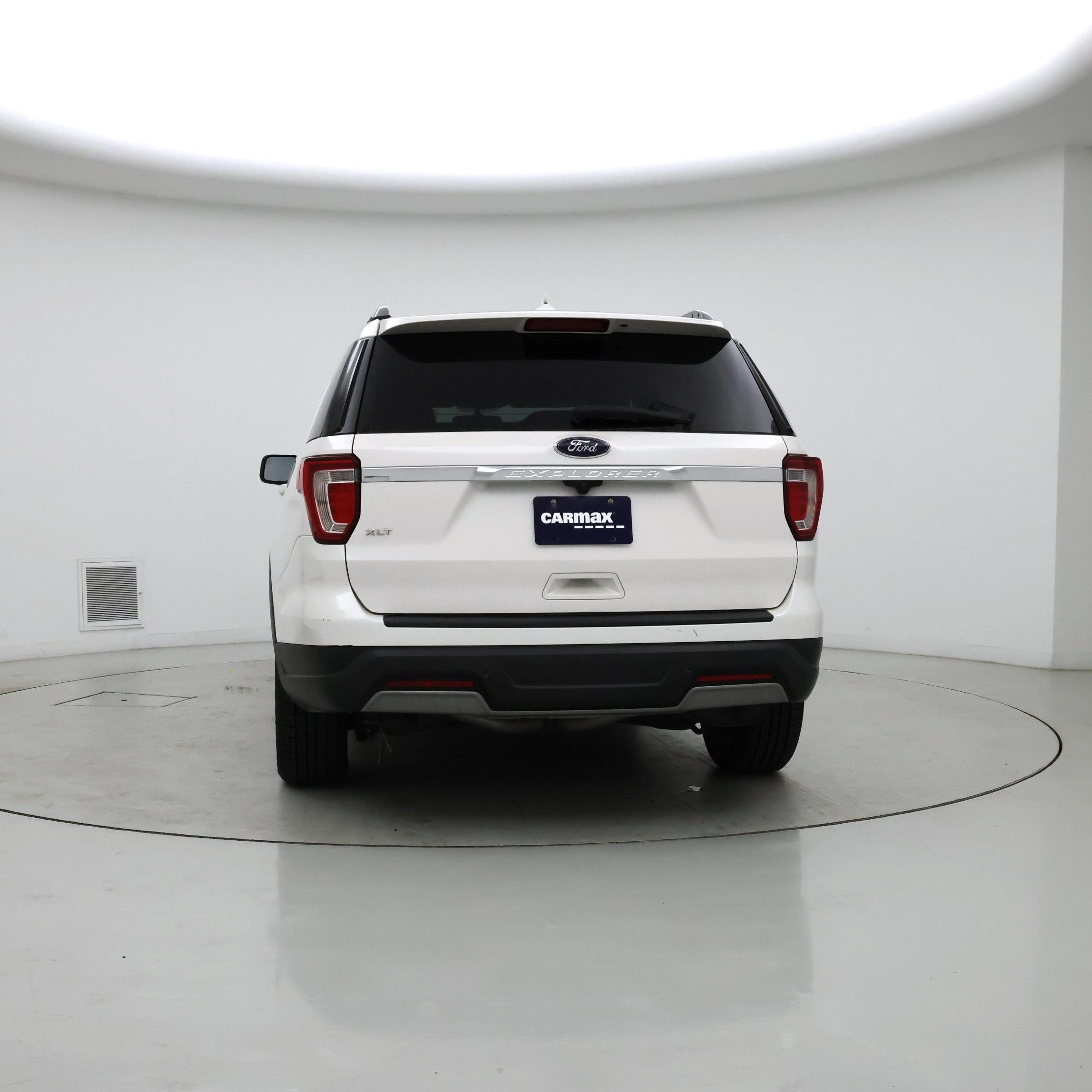 Thumbnail: 2019 Ford Explorer - 6