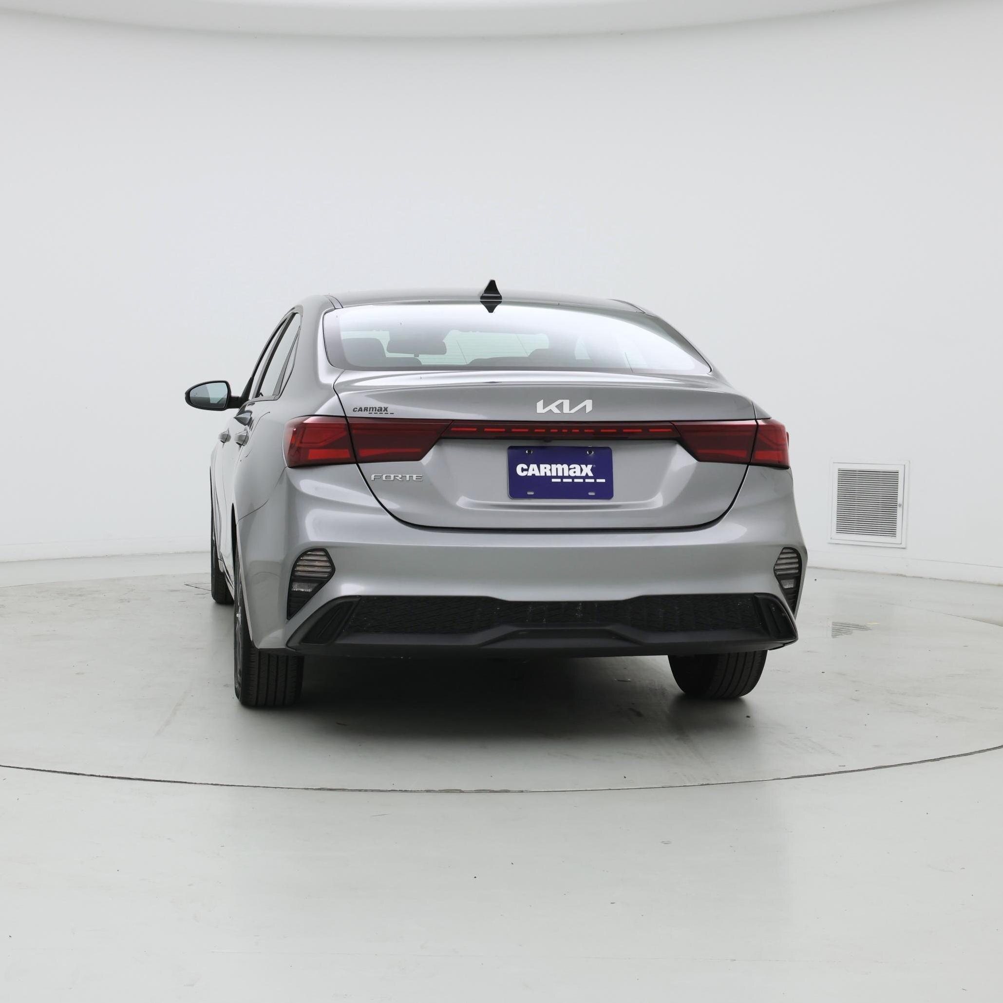 Thumbnail: 2022 Kia Forte - 6
