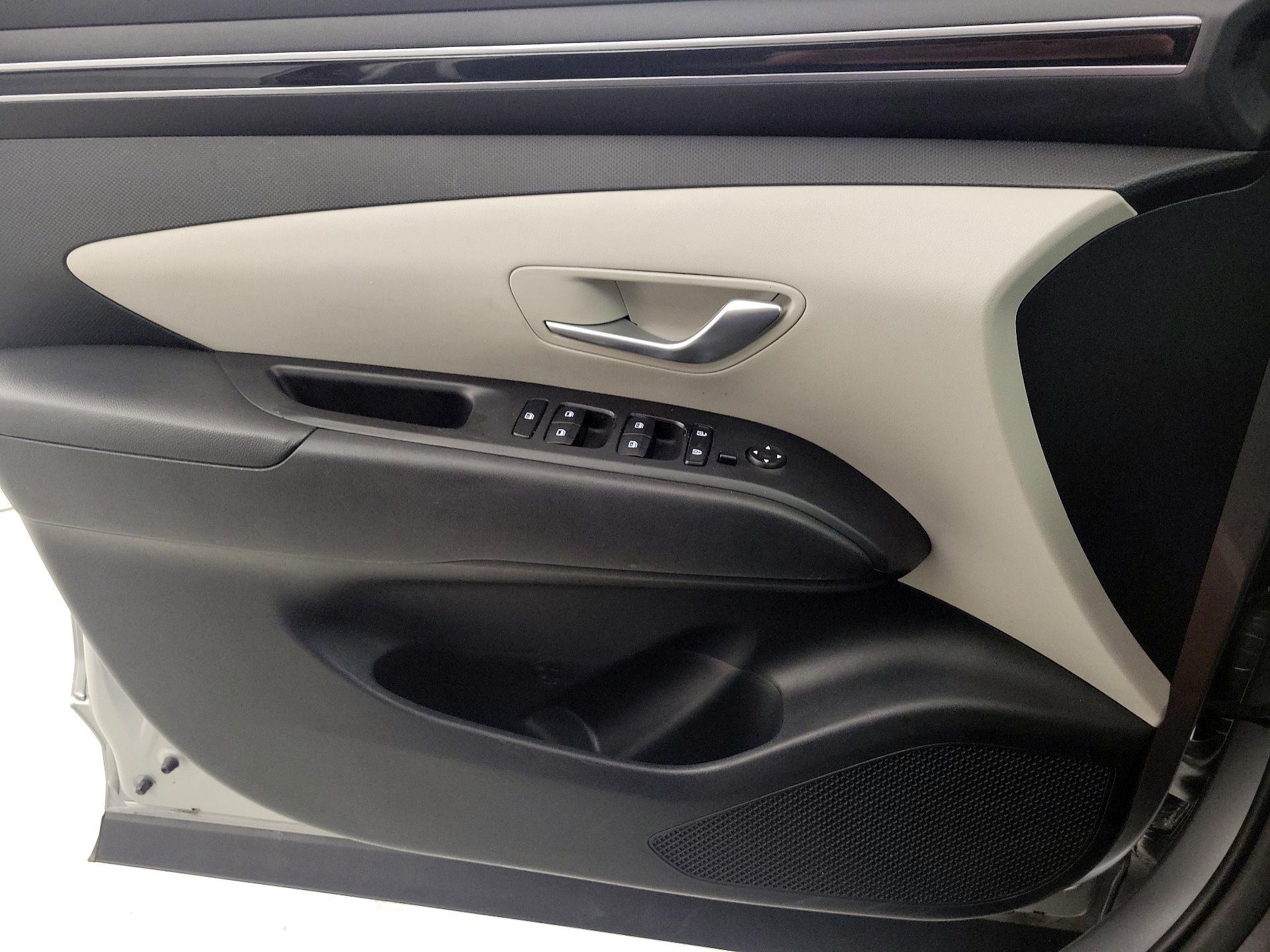 Thumbnail: 2022 Hyundai Tucson - 12