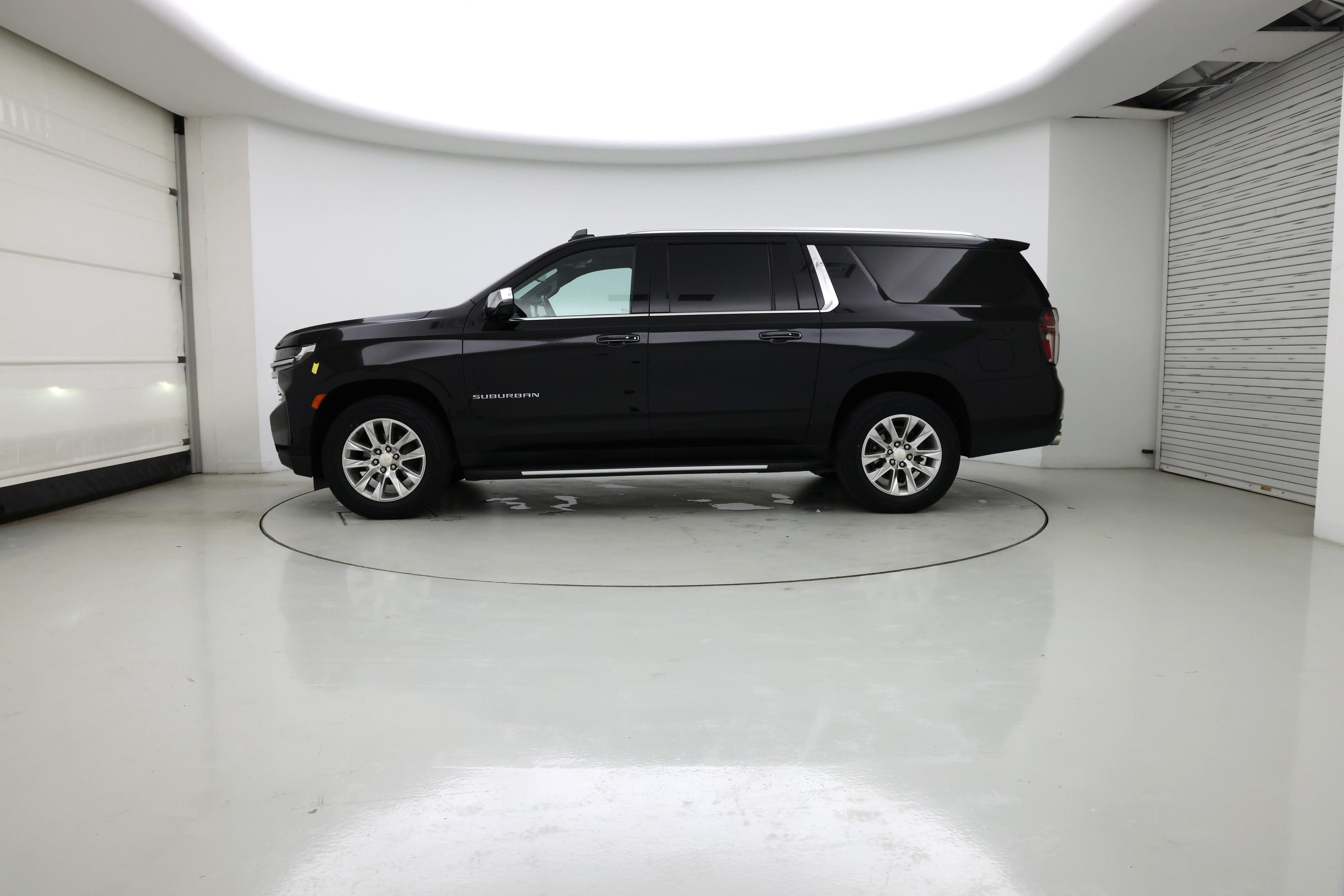 Thumbnail: 2021 Chevrolet Suburban - 3