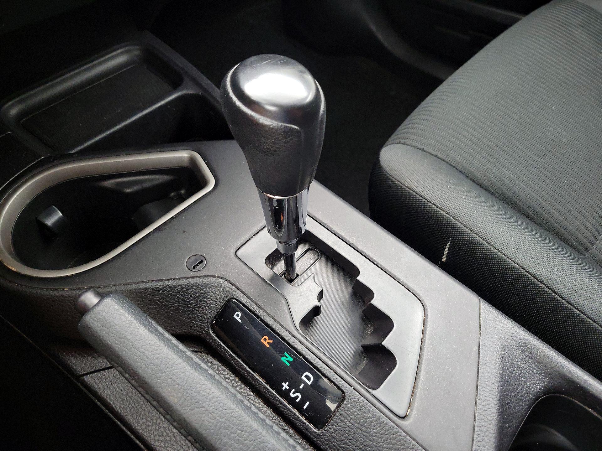 Thumbnail: 2016 Toyota RAV4 - 17