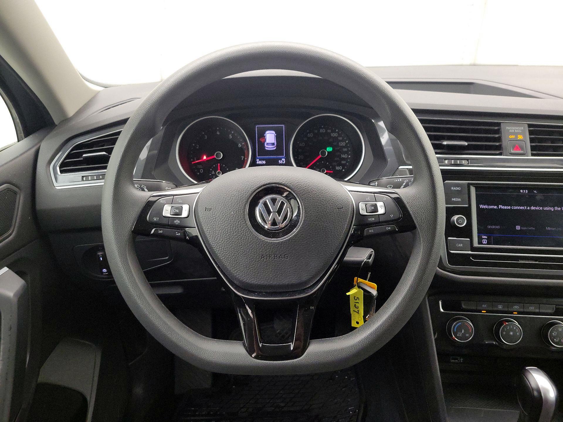 Thumbnail: 2019 Volkswagen Tiguan - 10
