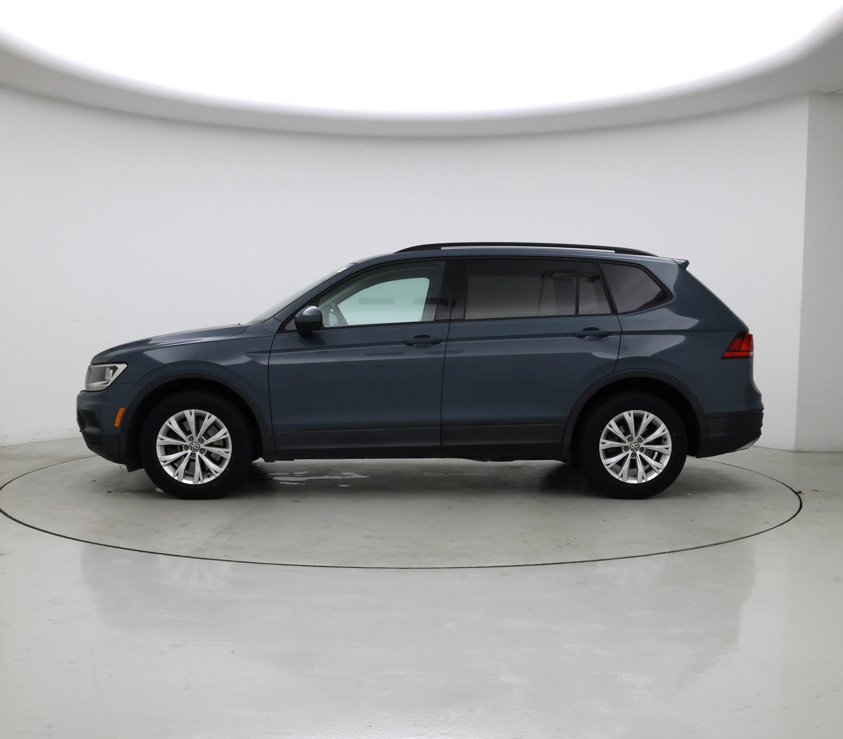 Thumbnail: 2019 Volkswagen Tiguan - 3