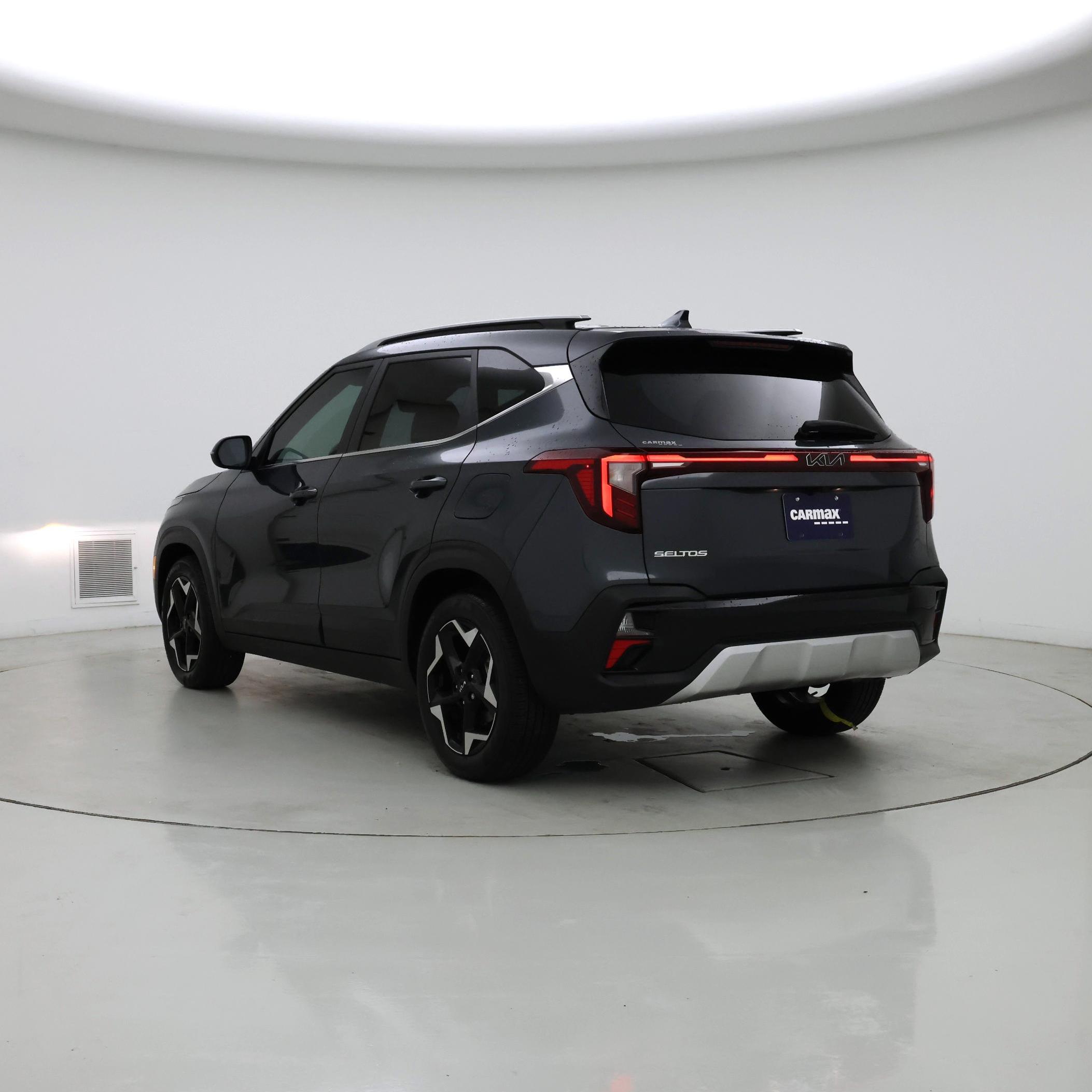 Thumbnail: 2024 Kia Seltos - 2