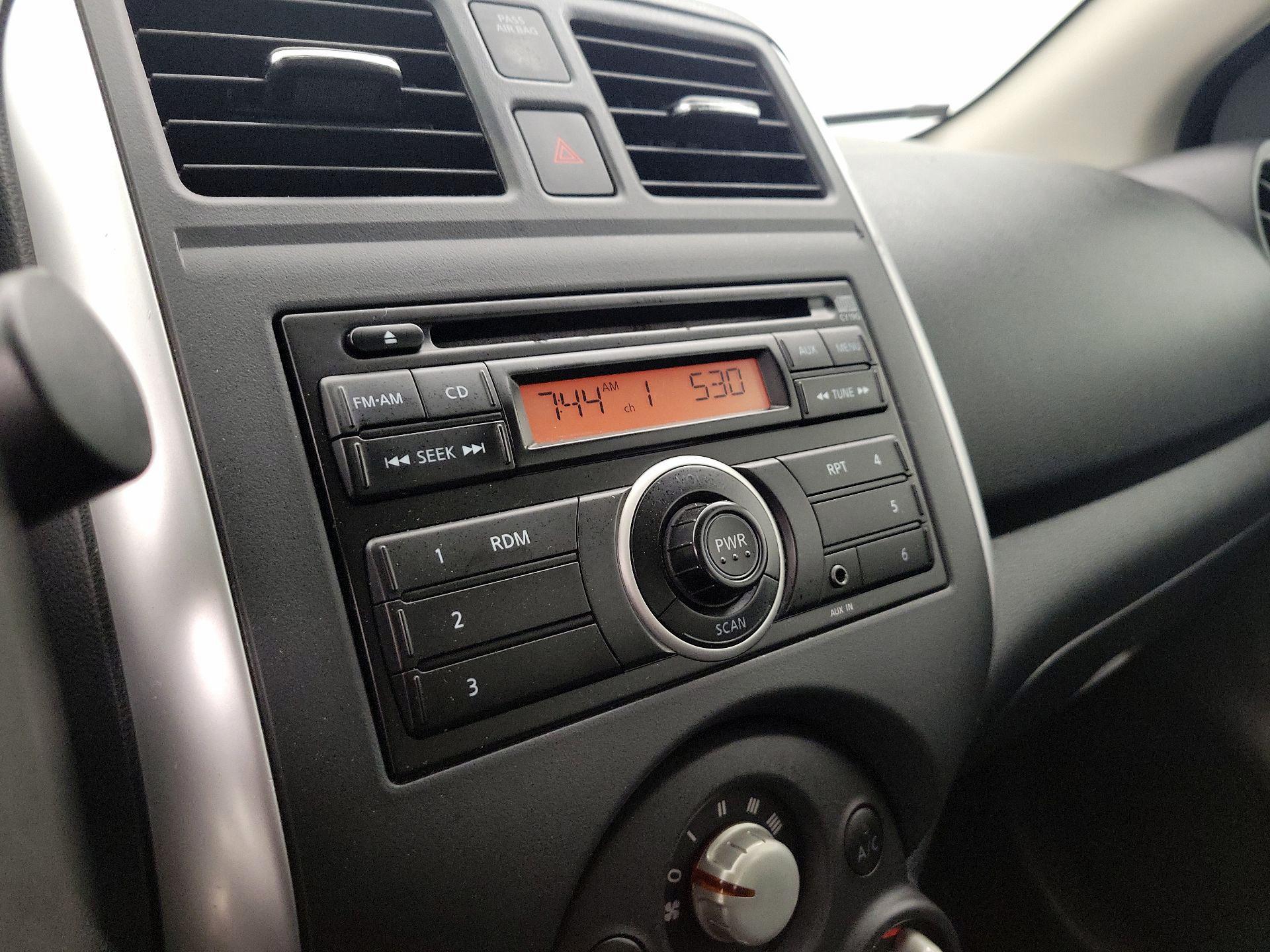 Thumbnail: 2014 Nissan Versa - 14