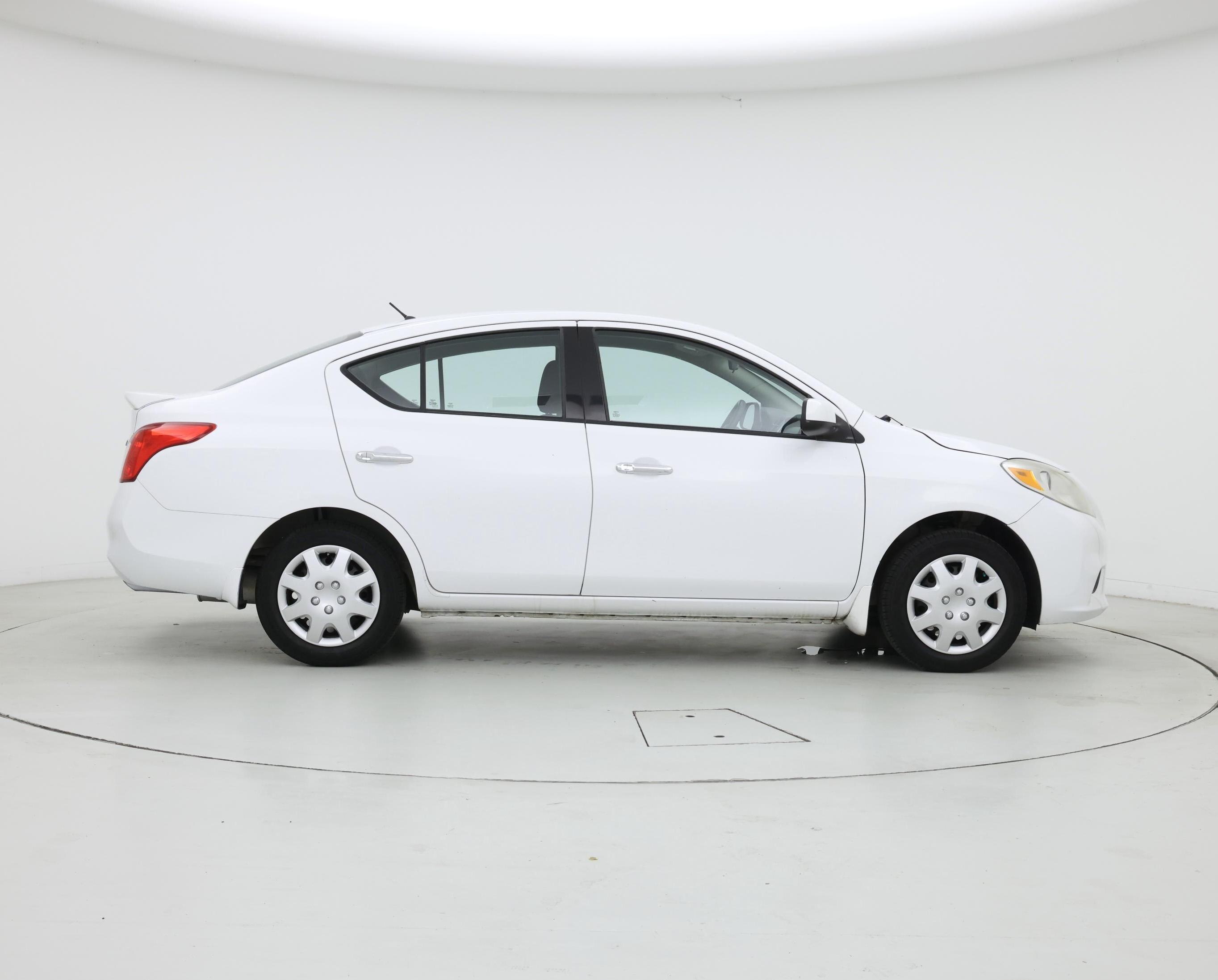Thumbnail: 2014 Nissan Versa - 7