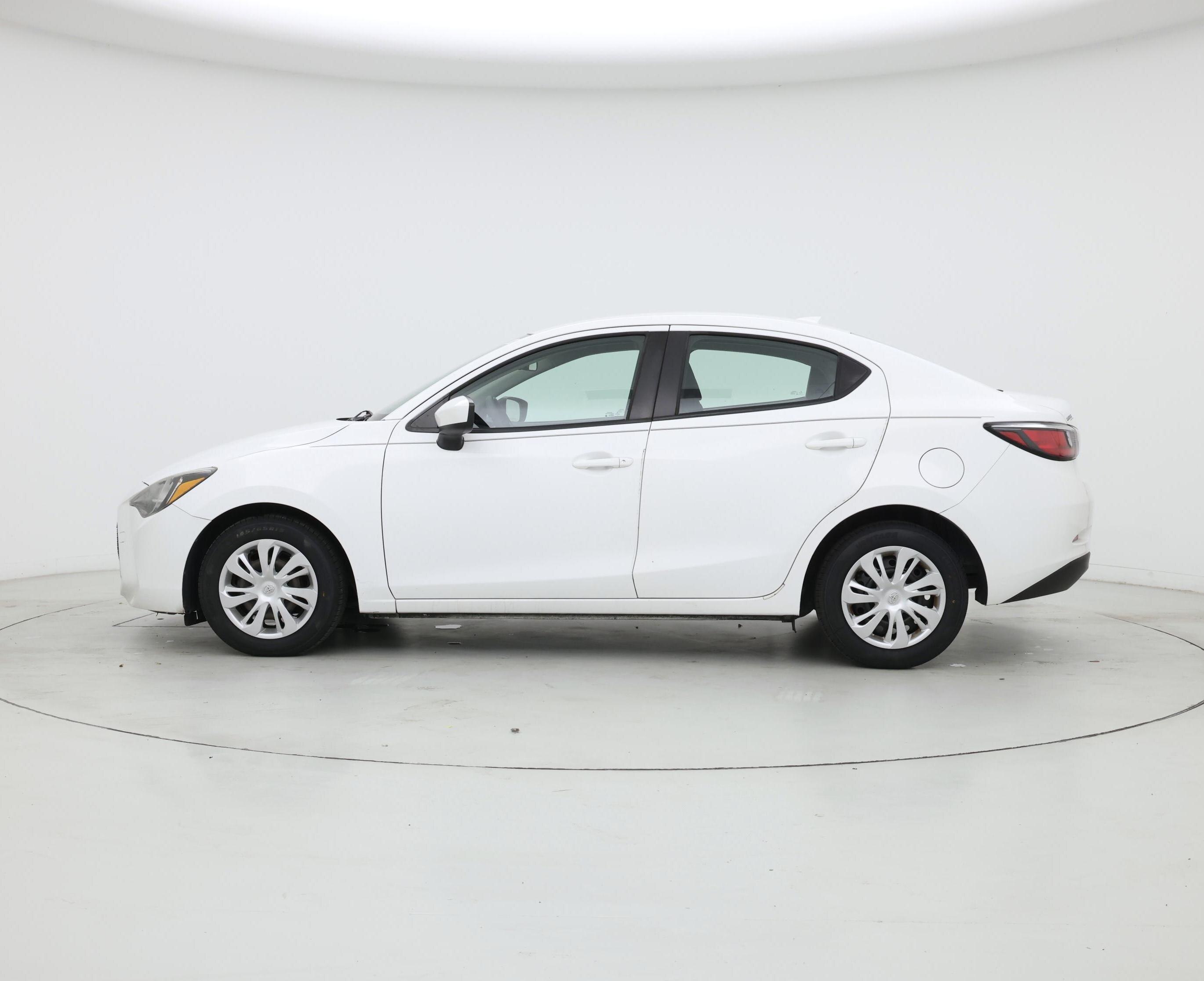 Thumbnail: 2019 Toyota Yaris - 3