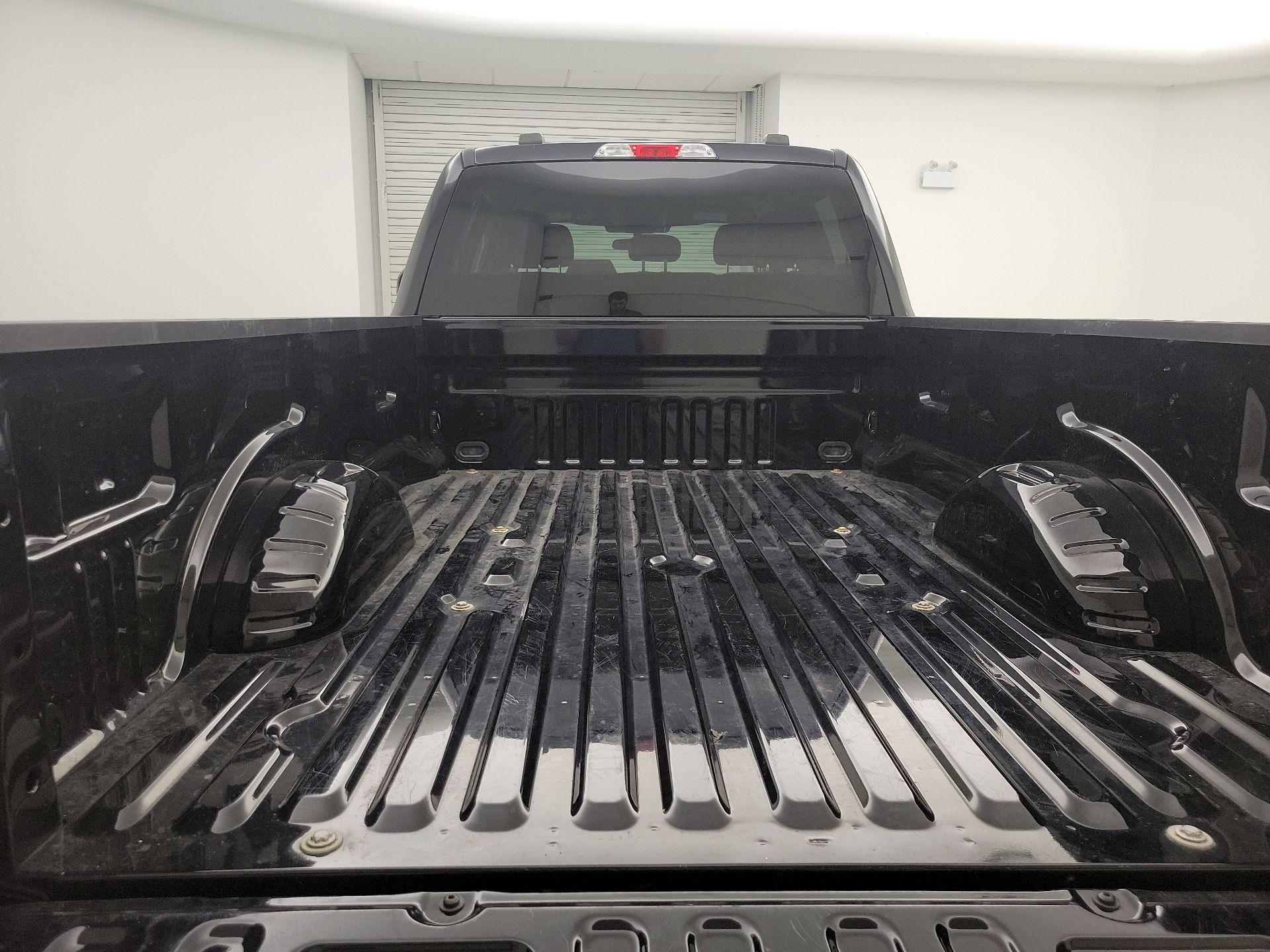Thumbnail: 2022 Ford F-350 - 20