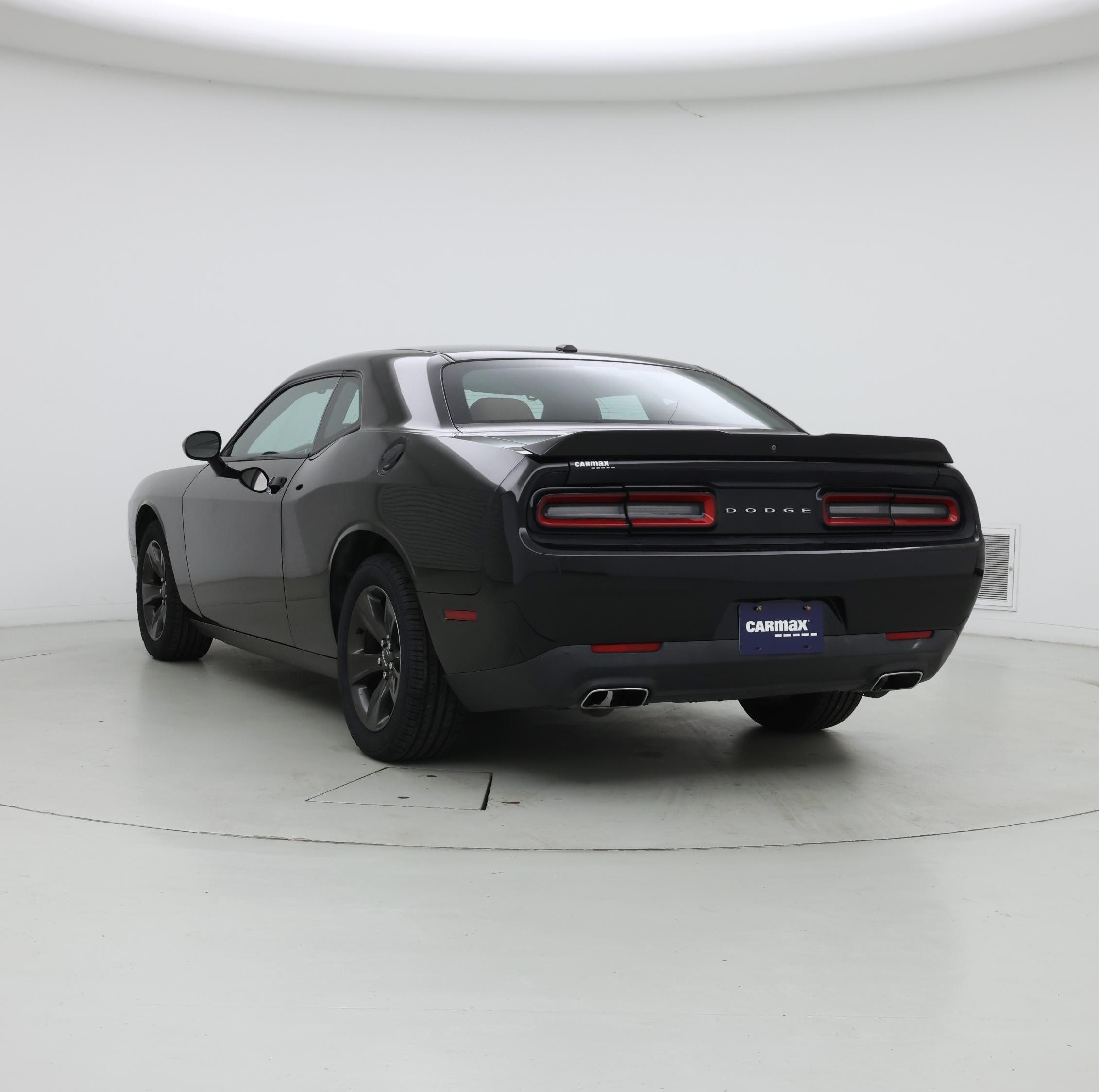 Thumbnail: 2018 Dodge Challenger - 2