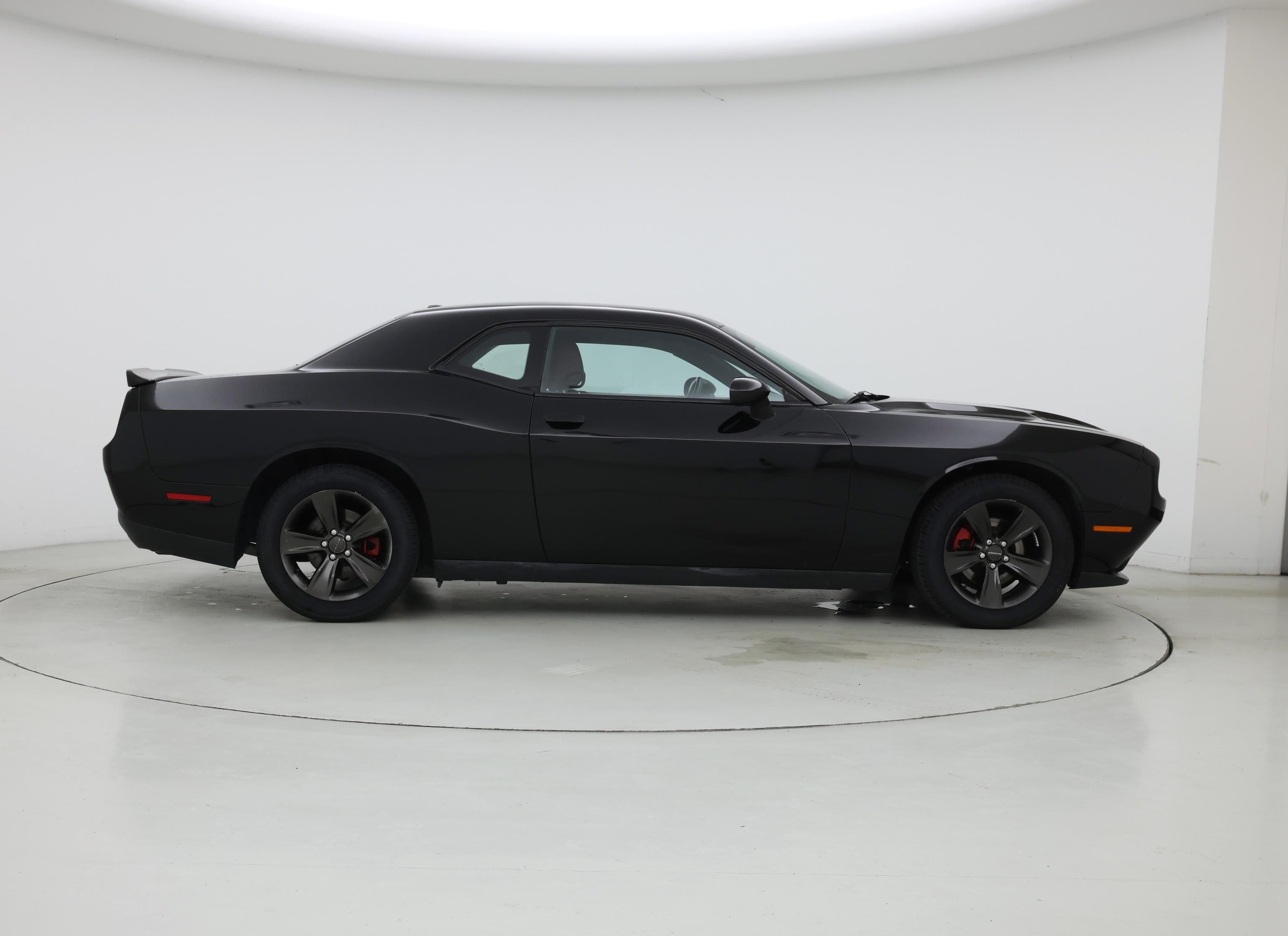 Thumbnail: 2018 Dodge Challenger - 7