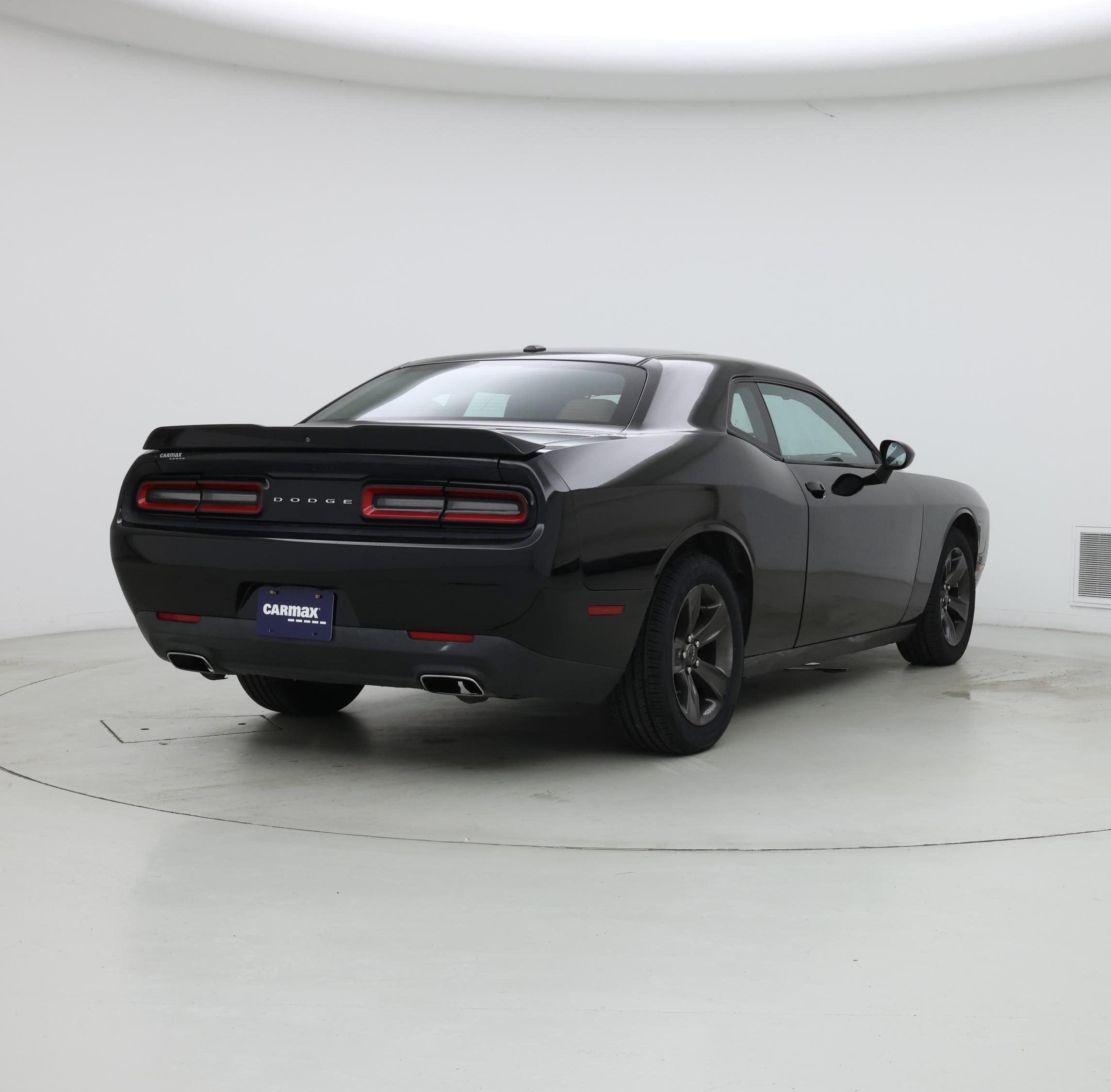 Thumbnail: 2018 Dodge Challenger - 8
