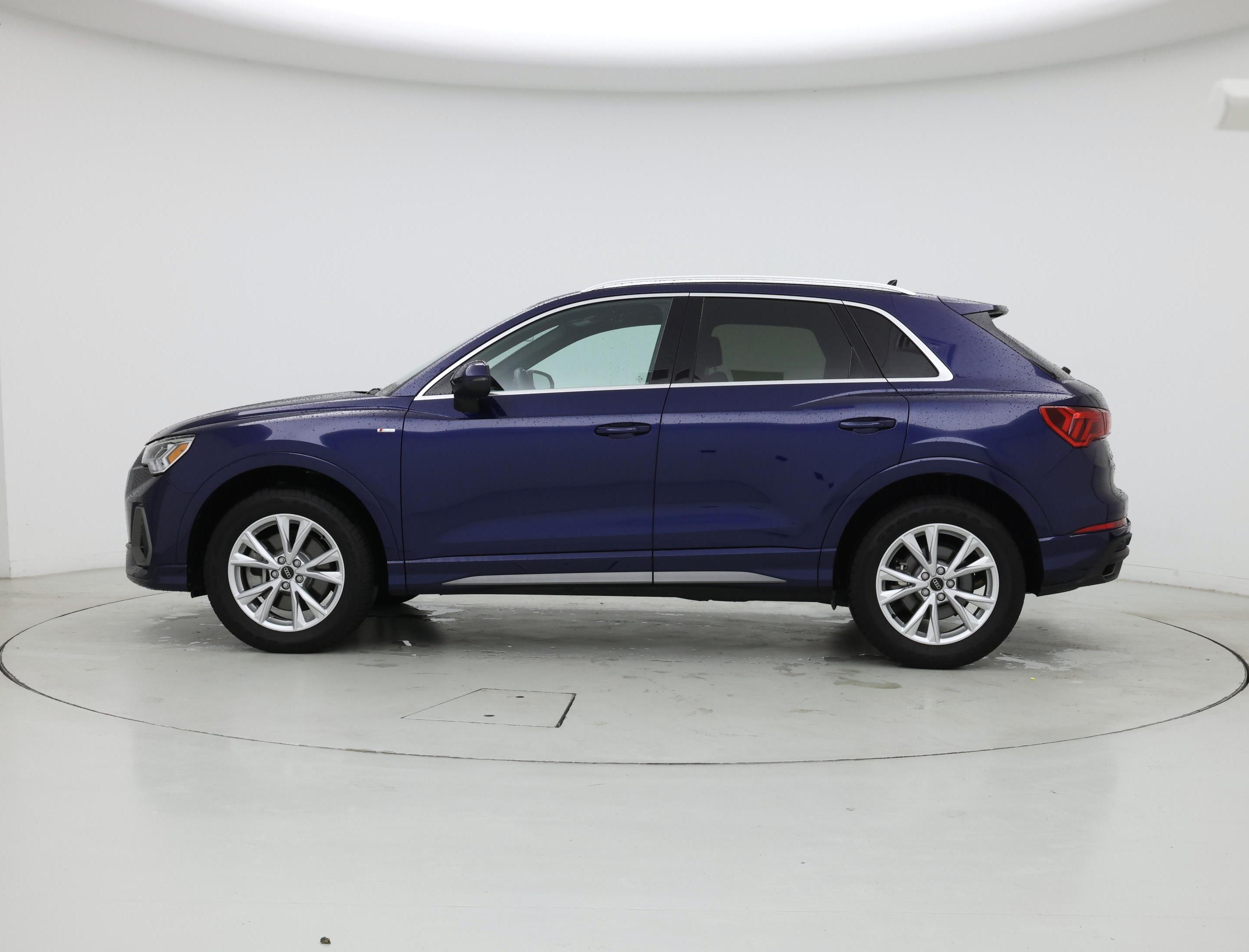Thumbnail: 2023 Audi Q3 - 3