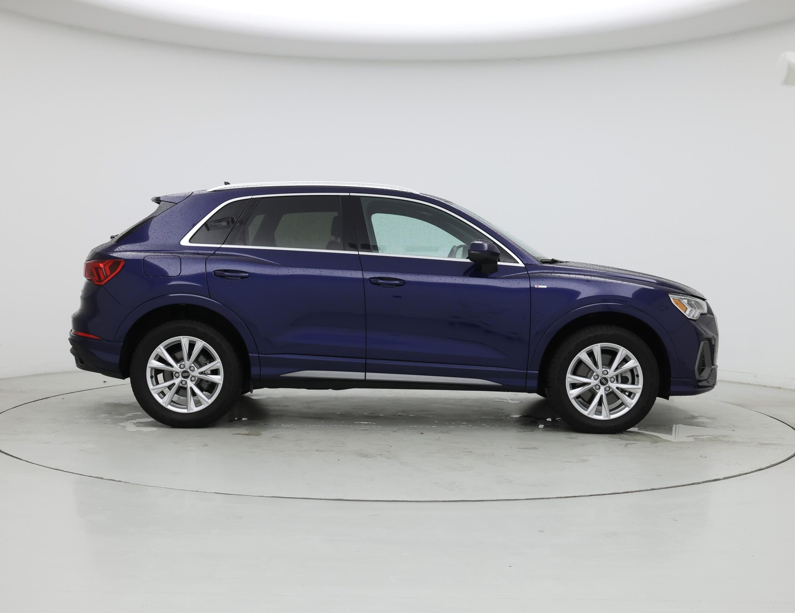 Thumbnail: 2023 Audi Q3 - 7