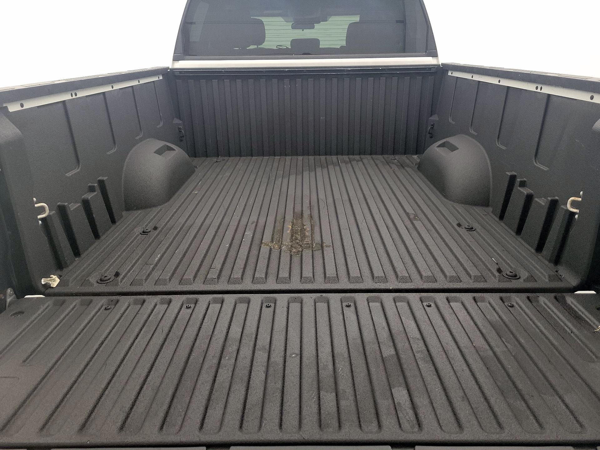 Thumbnail: 2022 Toyota Tundra - 19
