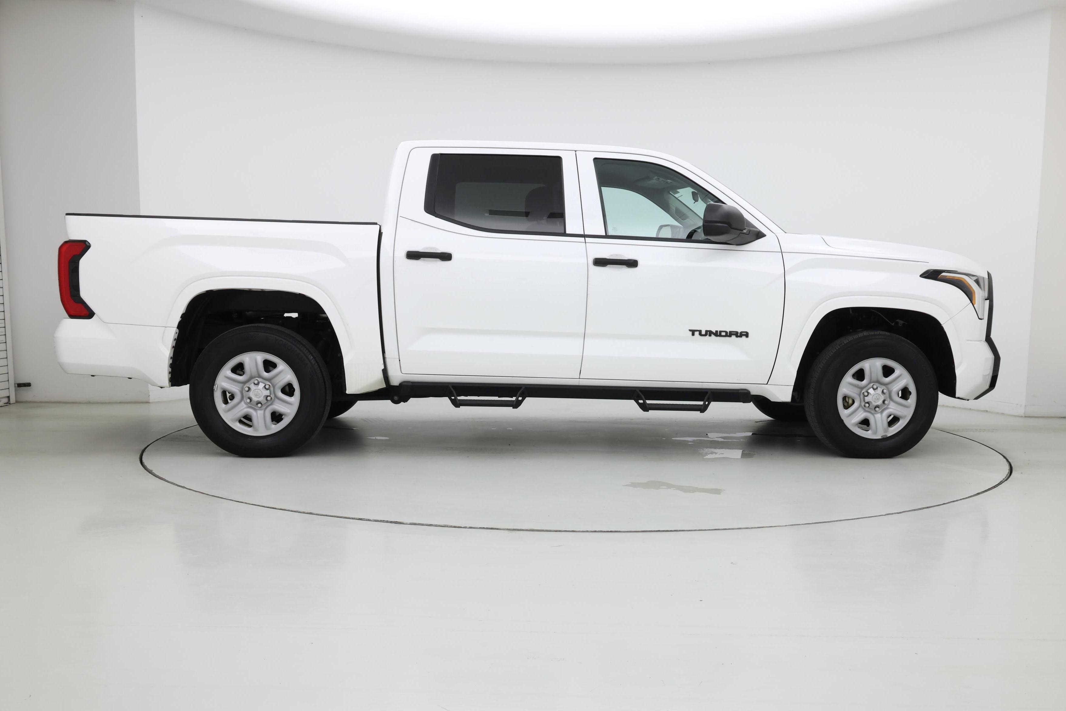 Thumbnail: 2022 Toyota Tundra - 7