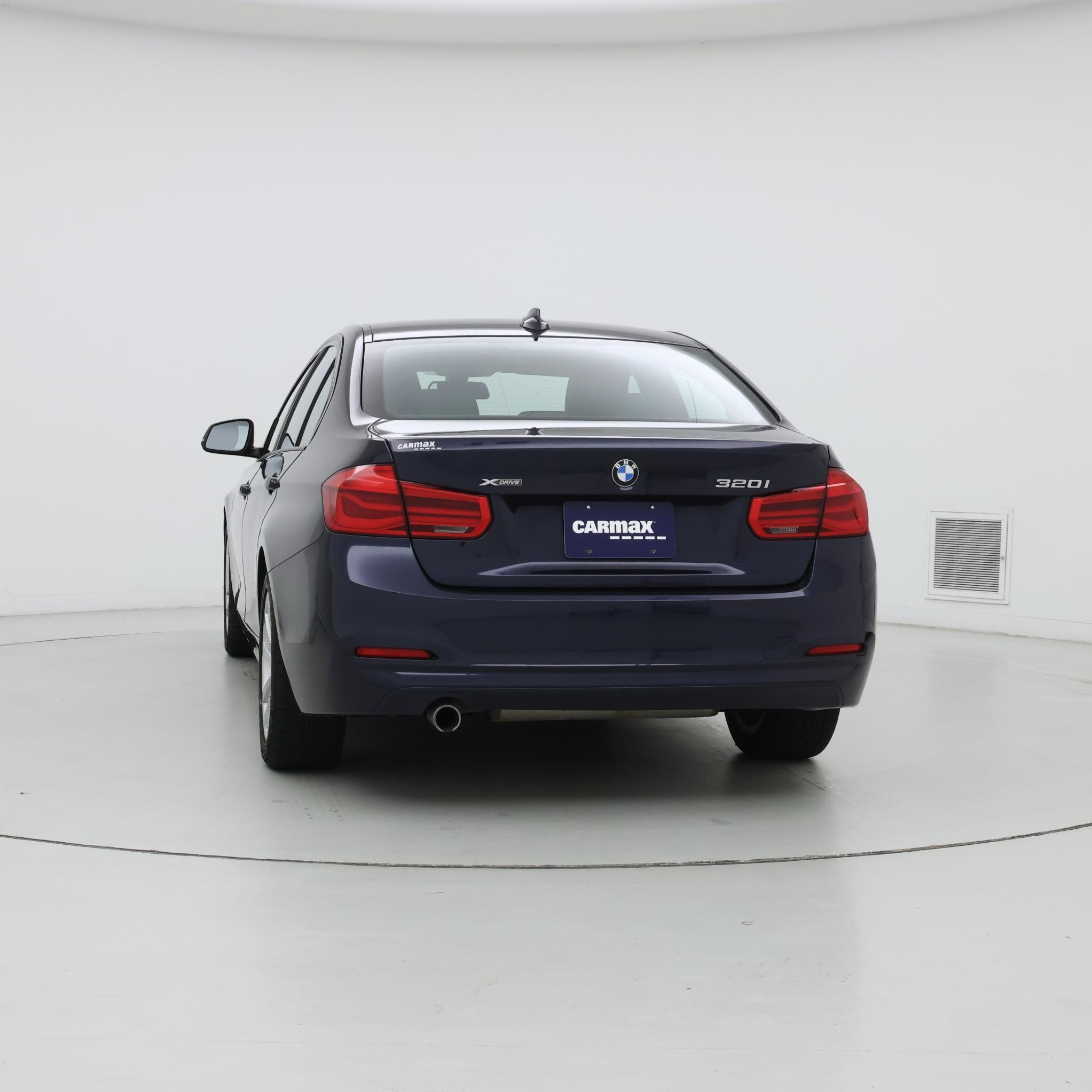 Thumbnail: 2017 BMW 3 Series - 6
