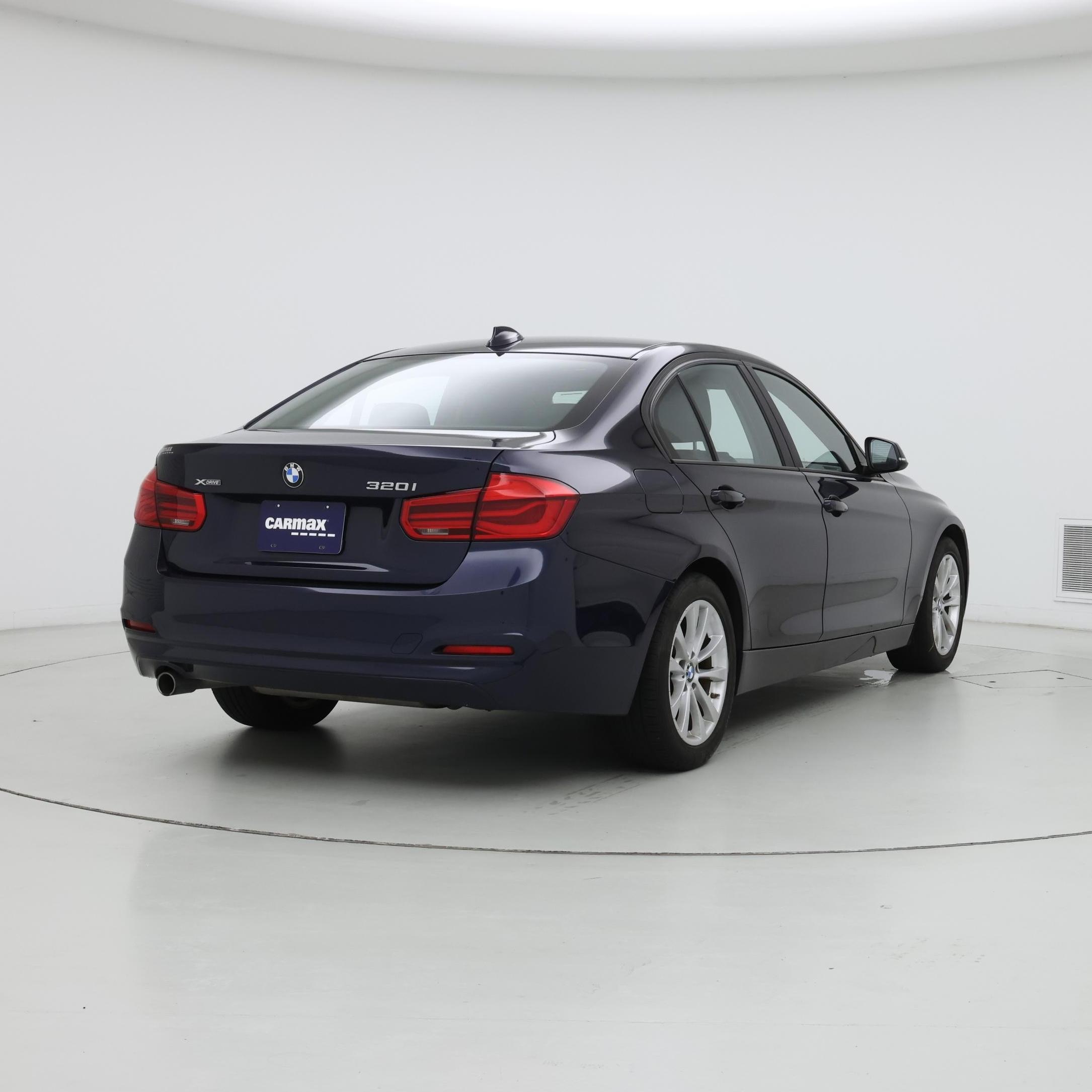 Thumbnail: 2017 BMW 3 Series - 8