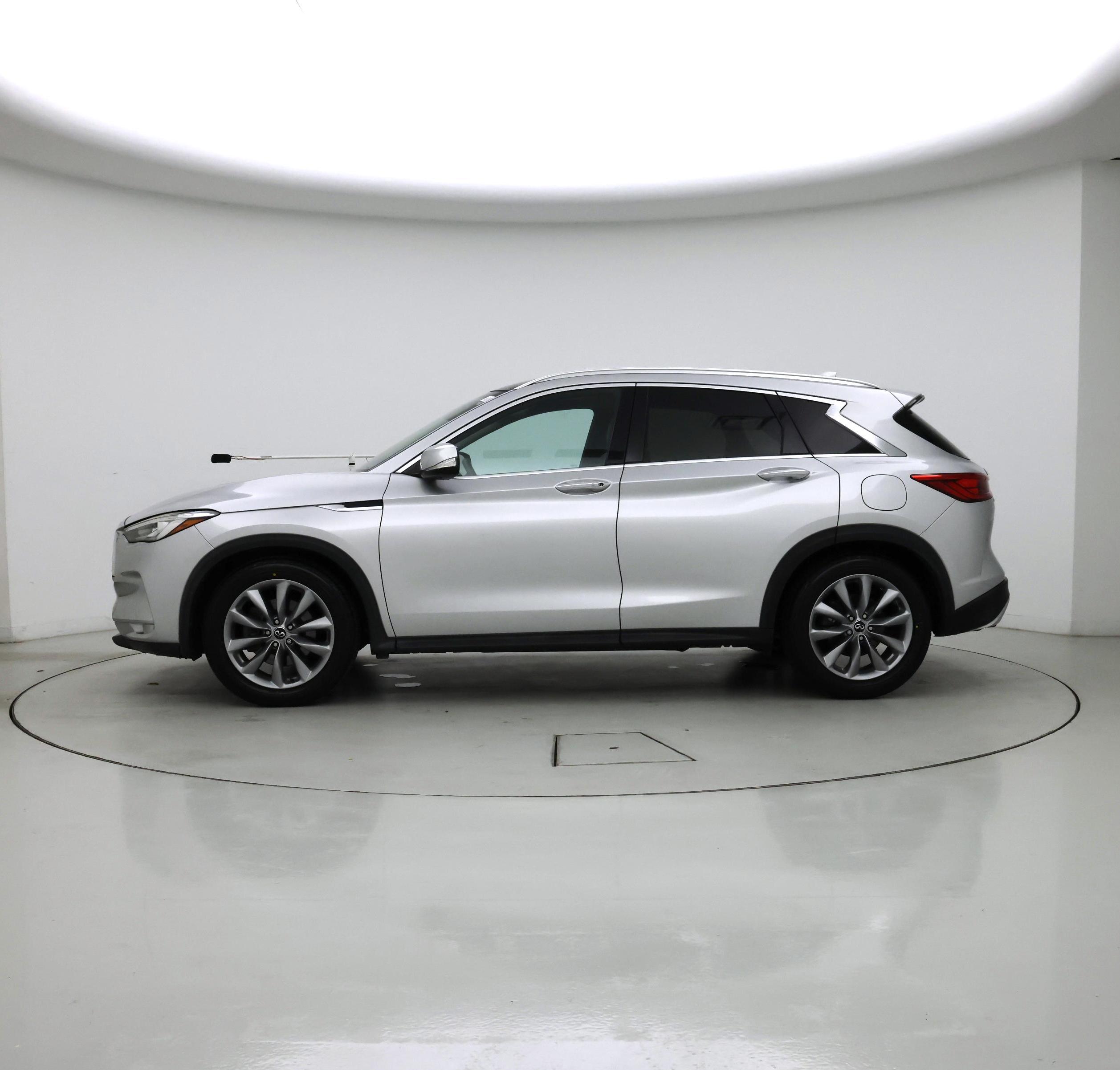 Thumbnail: 2020 INFINITI QX50 - 3